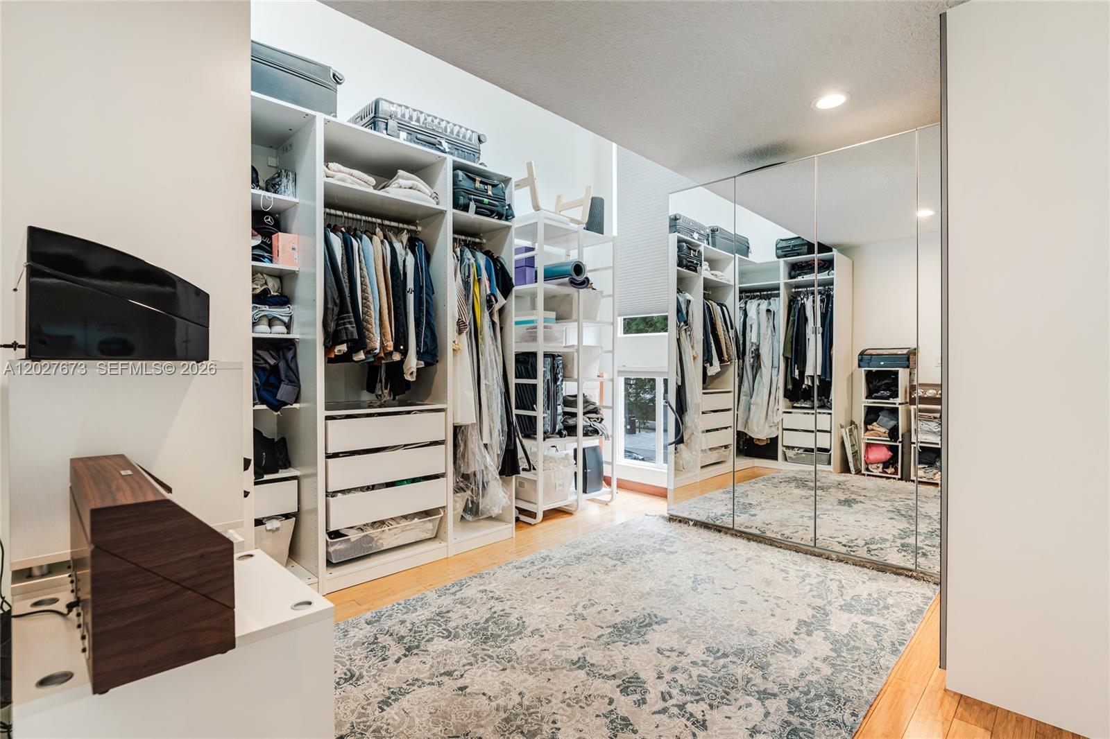 SILVER BLUFF EST SEC C - Residential