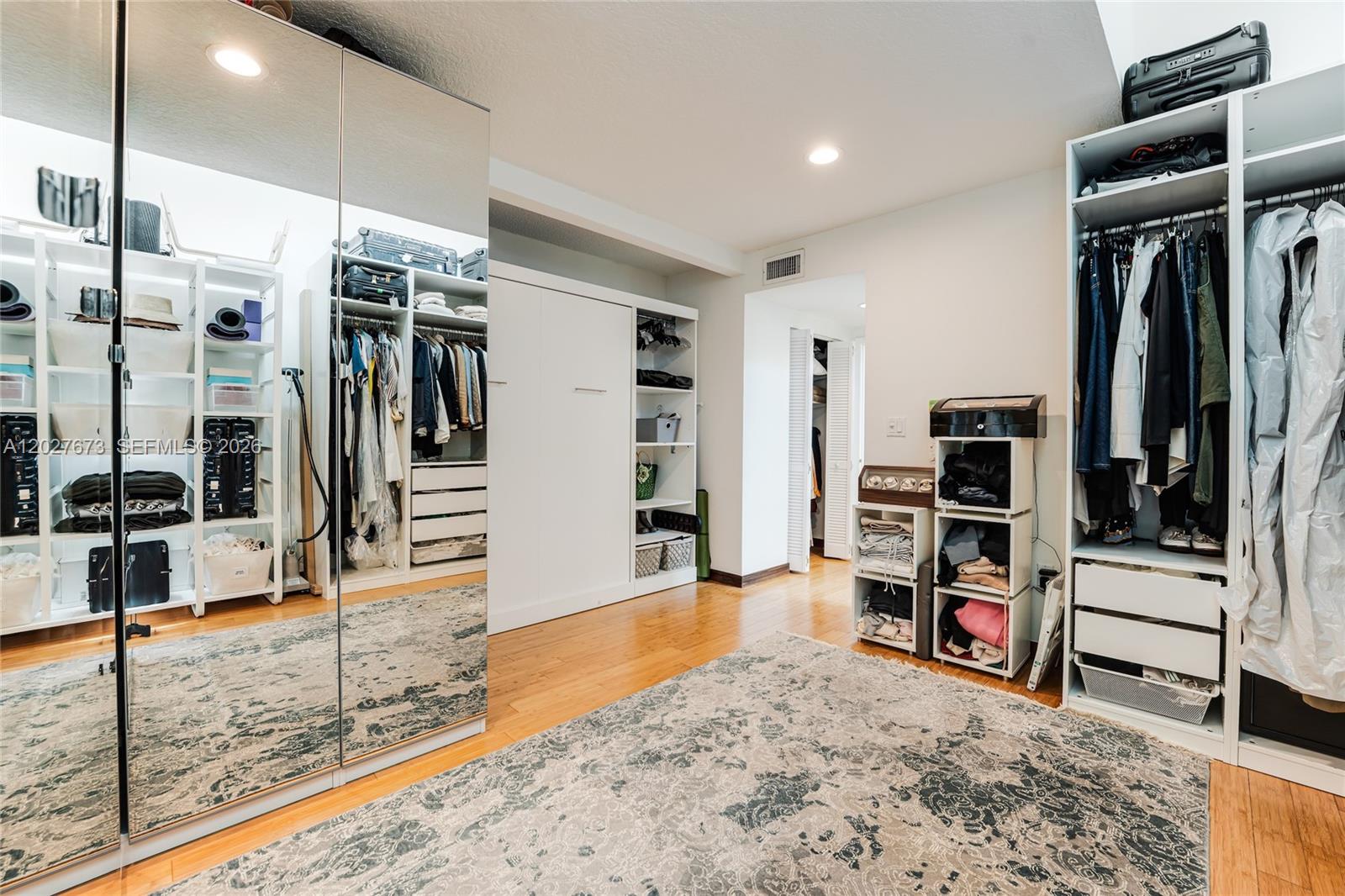 SILVER BLUFF EST SEC C - Residential