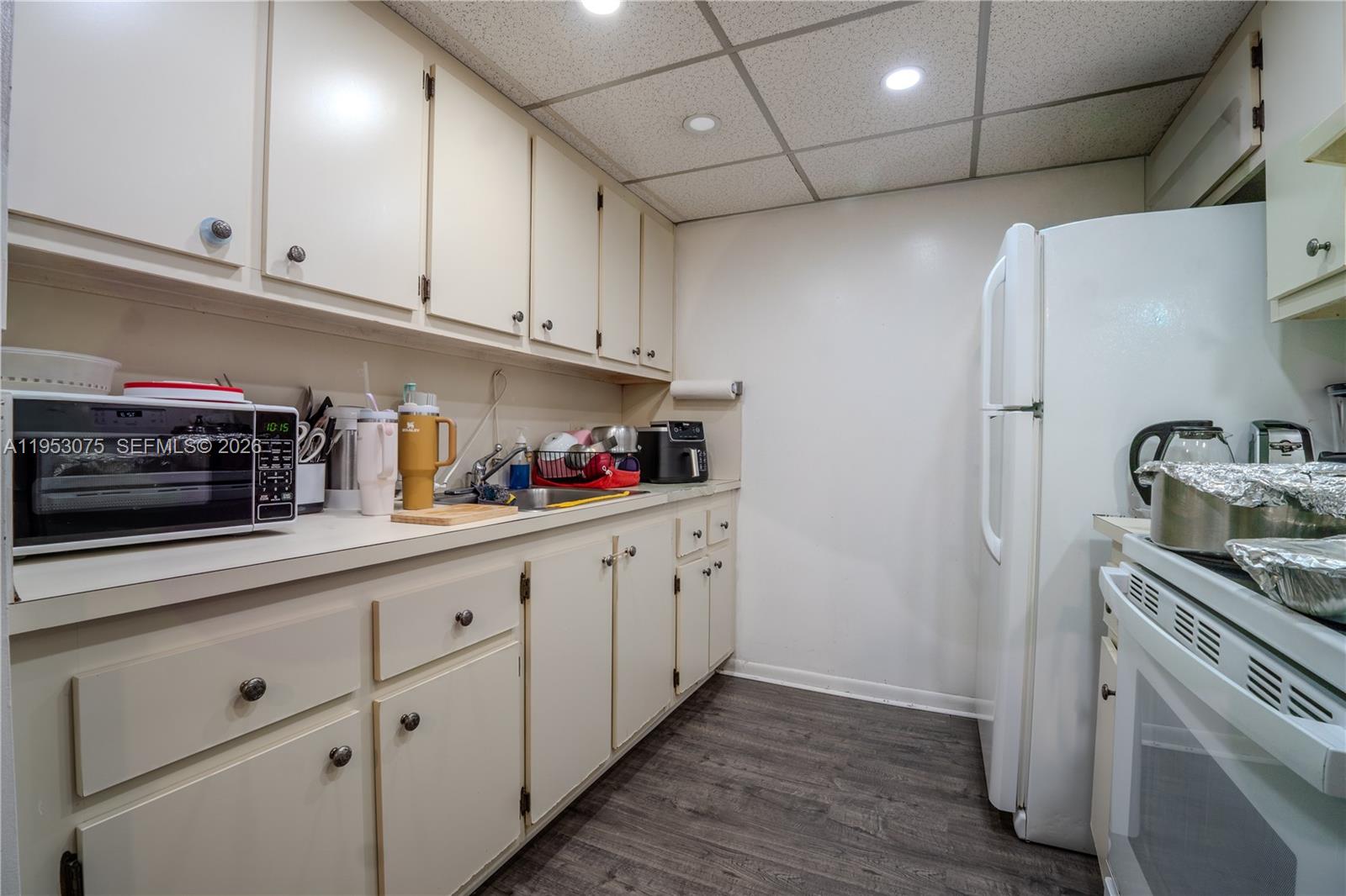 NEW HAMPTON AT CENTURY VI - Residential