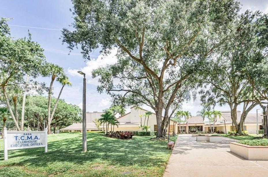 POND APPLE PLACE II CONDO - Residential