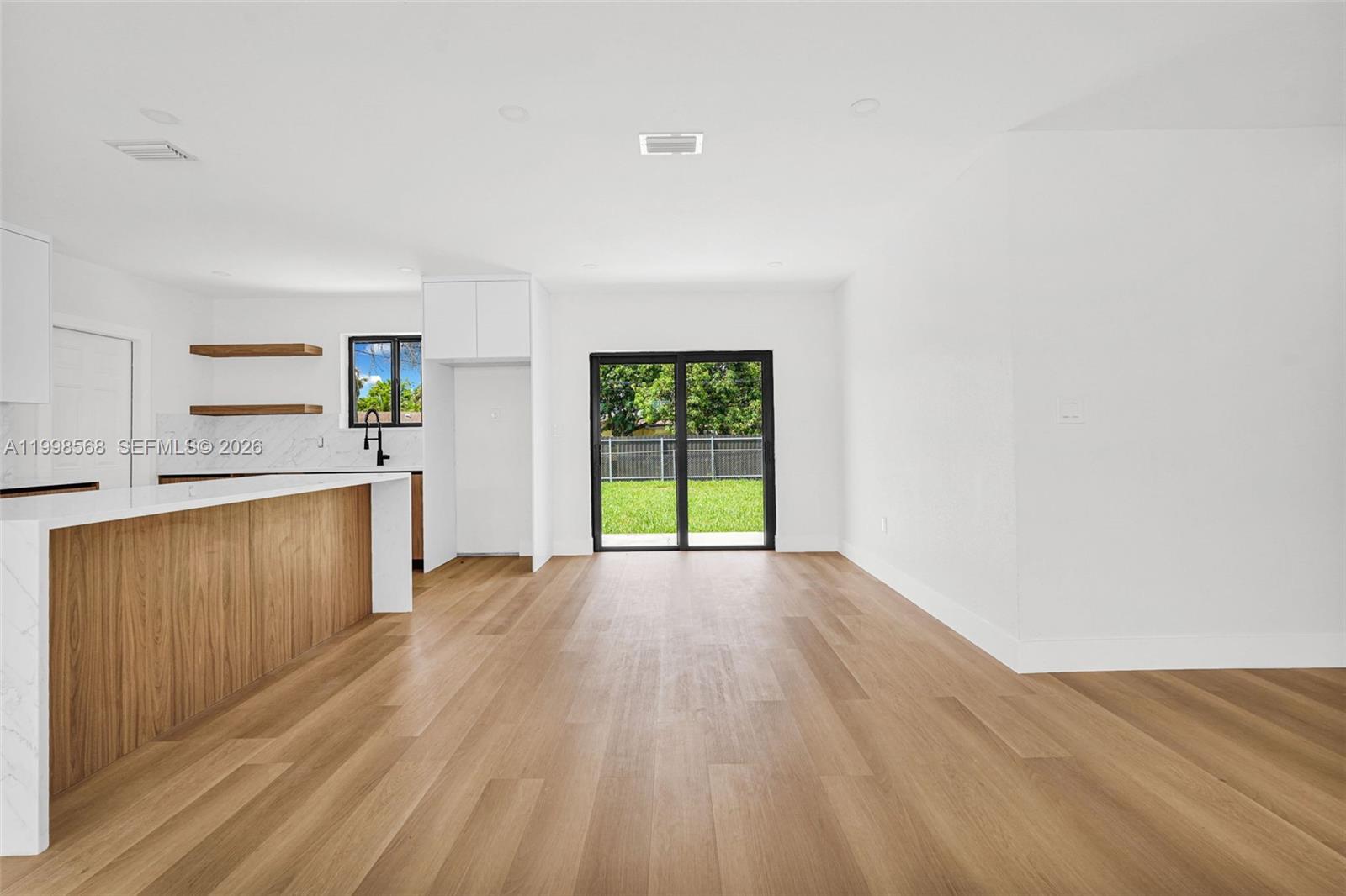 BELL GARDENS - Residential