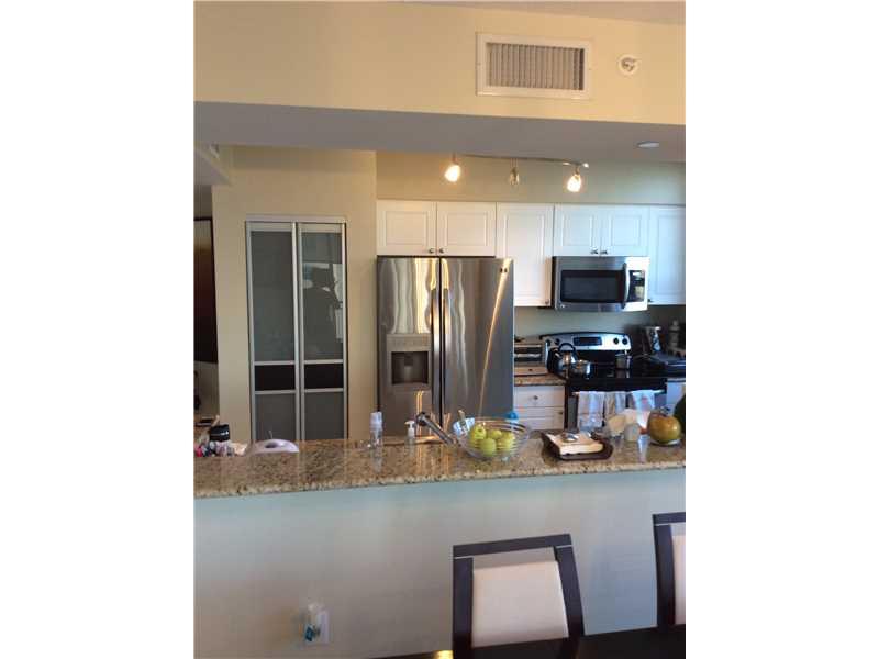 TURNBERRY ON THE GREEN CO - Residential Lease