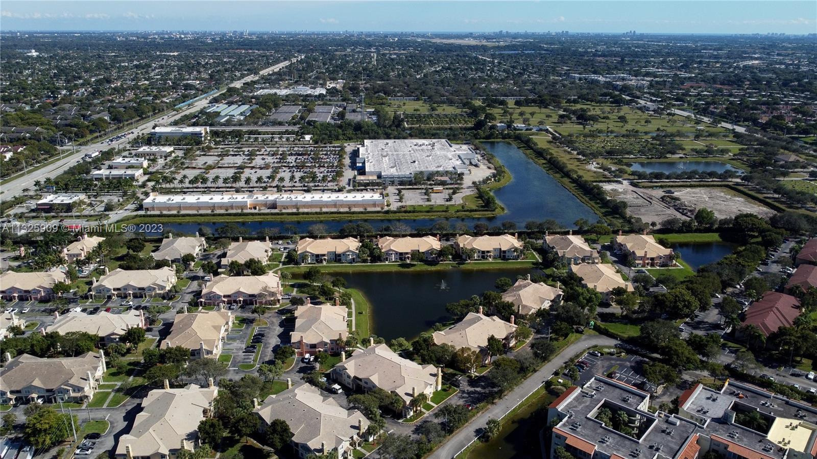 COURTYARDS OF BROWARD CON - Residential
