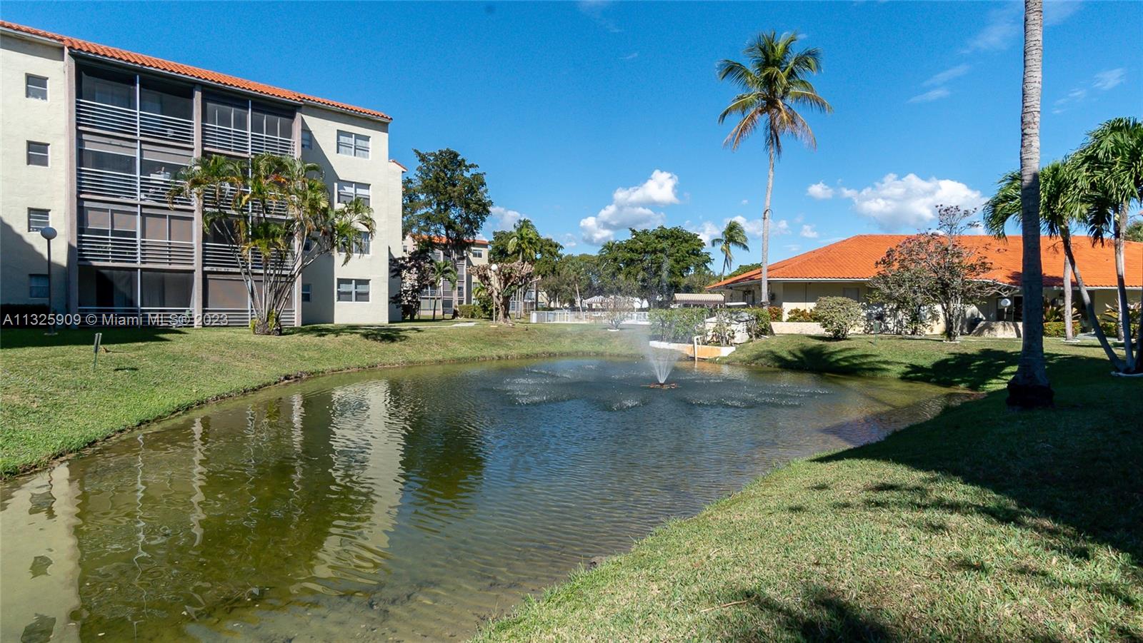 COURTYARDS OF BROWARD CON - Residential