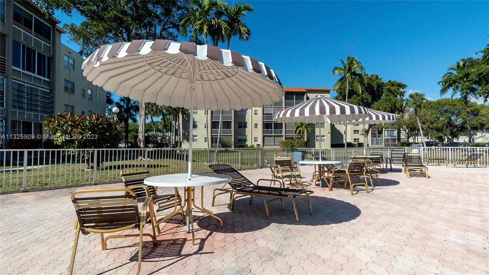 COURTYARDS OF BROWARD CON - Residential