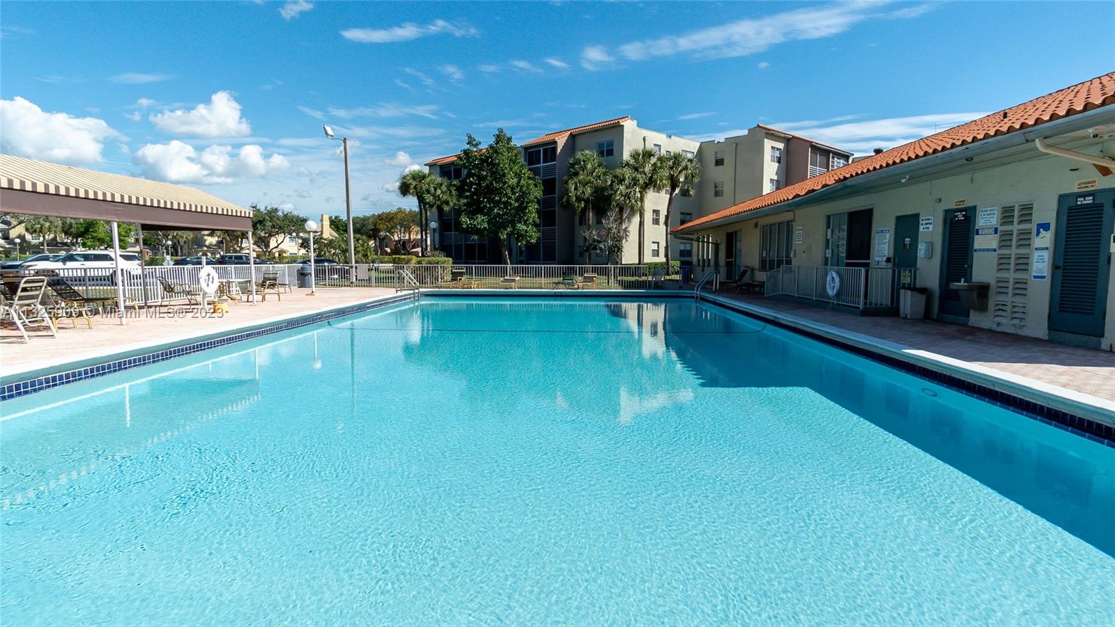 COURTYARDS OF BROWARD CON - Residential