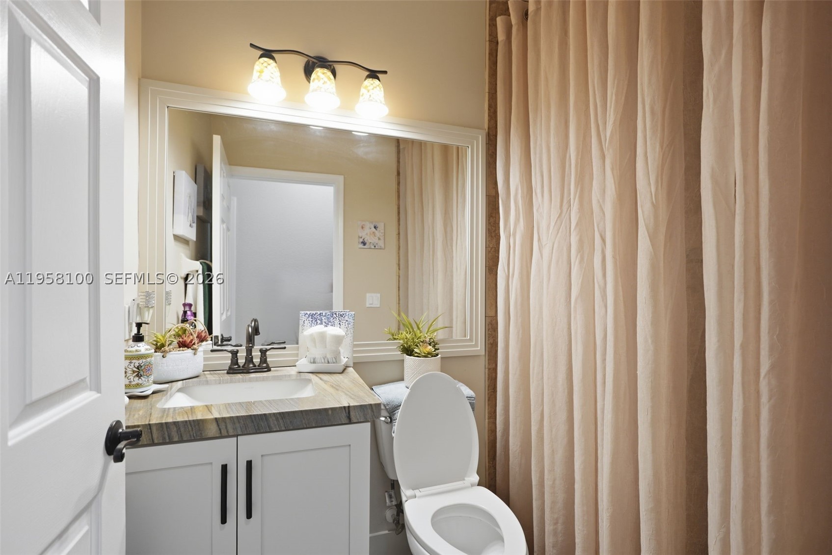 SILVER FALLS - Residential