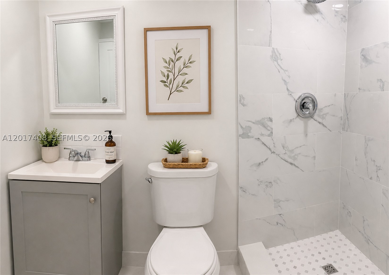 NARANJA LAKES CONDO NO 5 - Residential