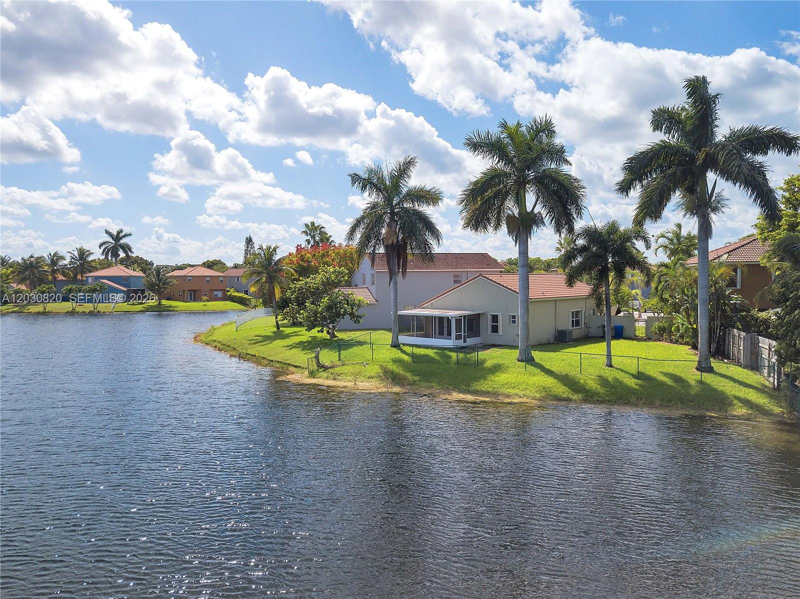 Pembroke Pointe Portraits - Residential