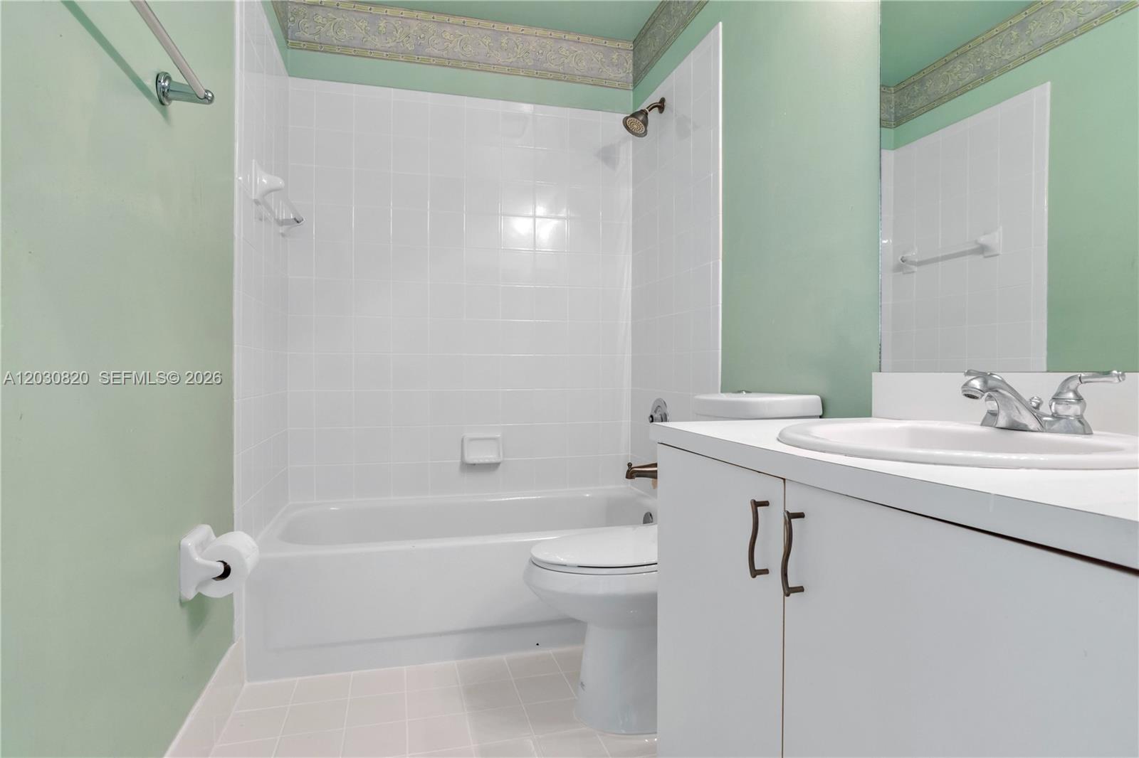 Pembroke Pointe Portraits - Residential