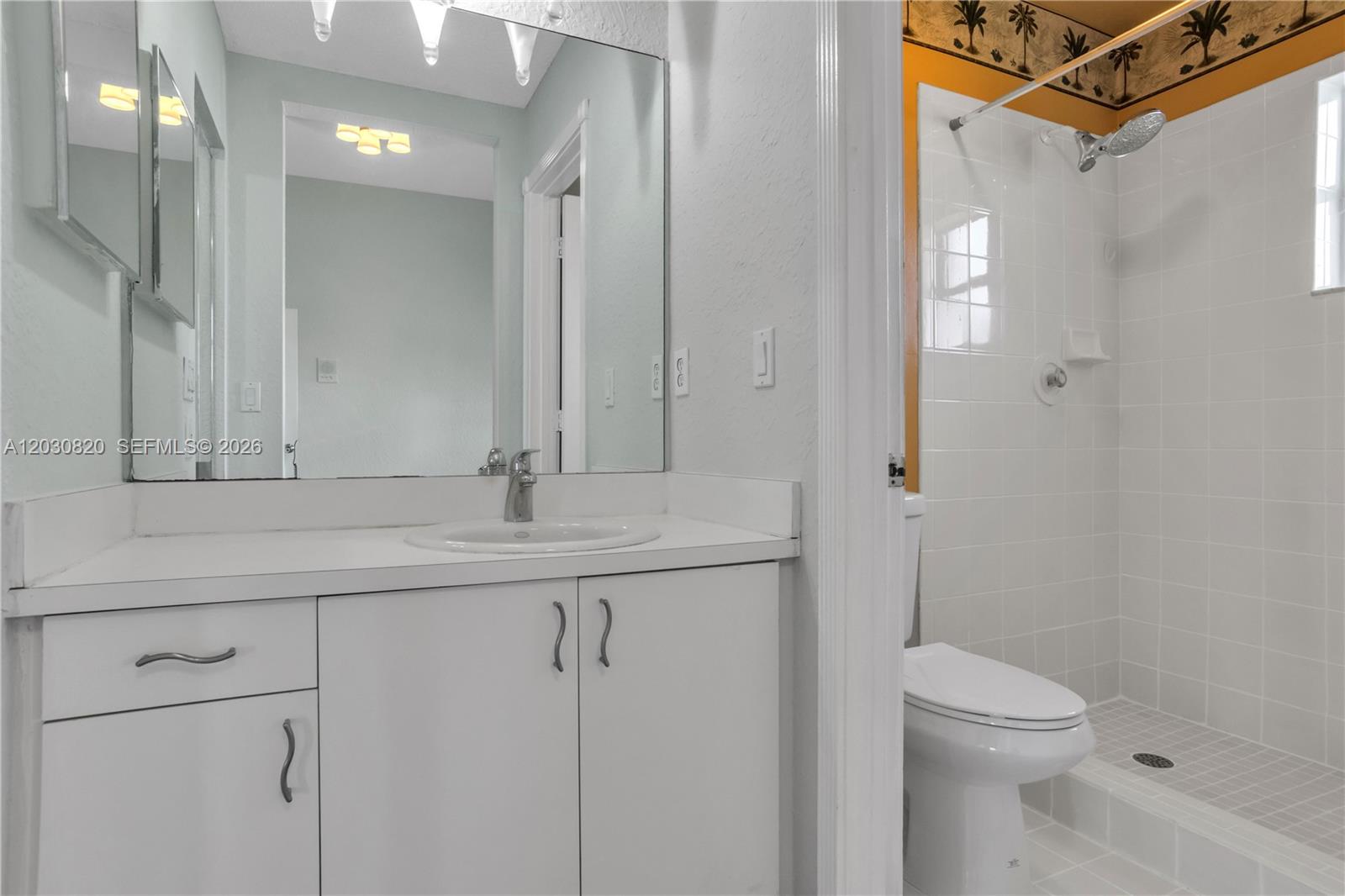 Pembroke Pointe Portraits - Residential