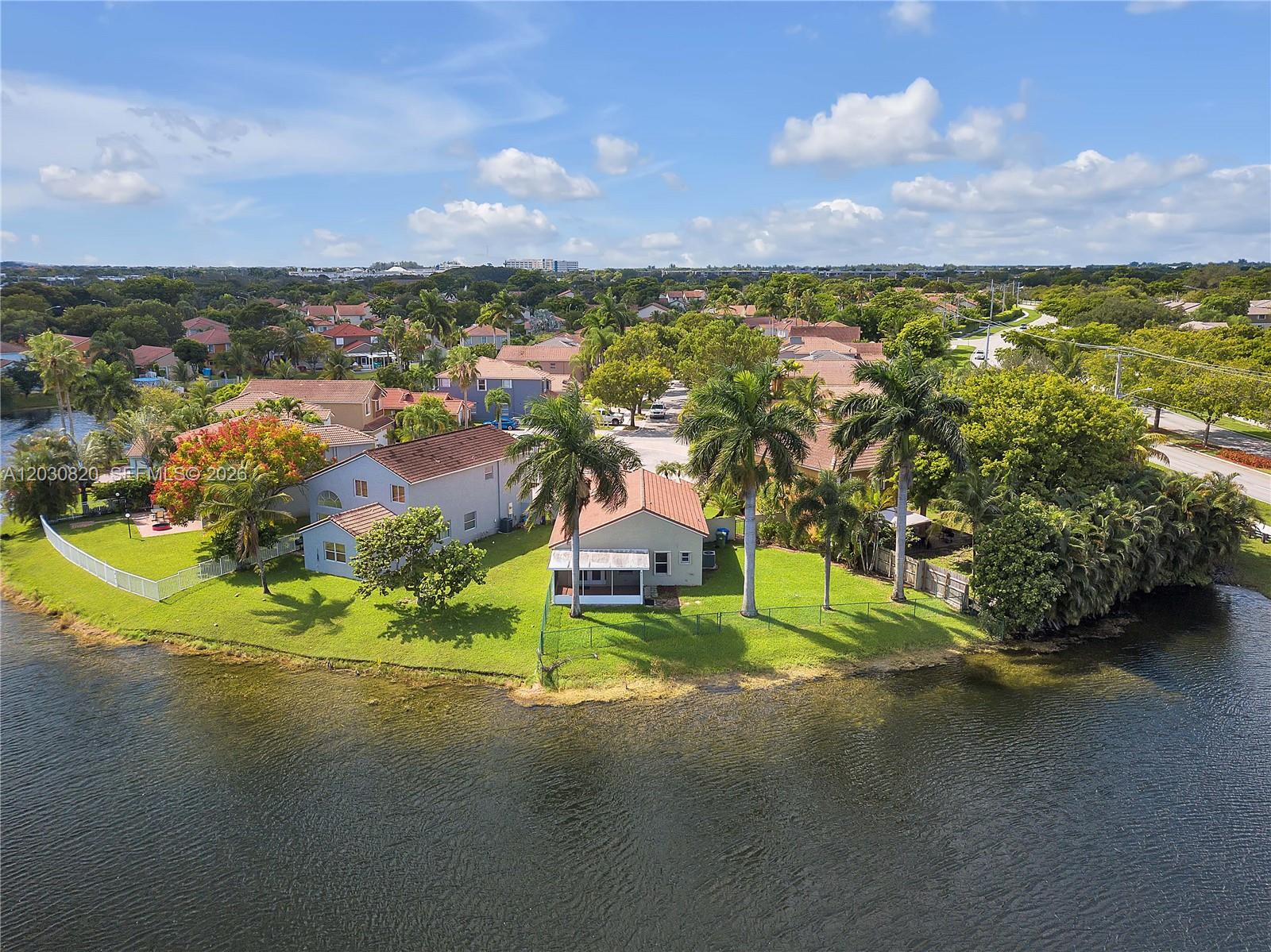 Pembroke Pointe Portraits - Residential