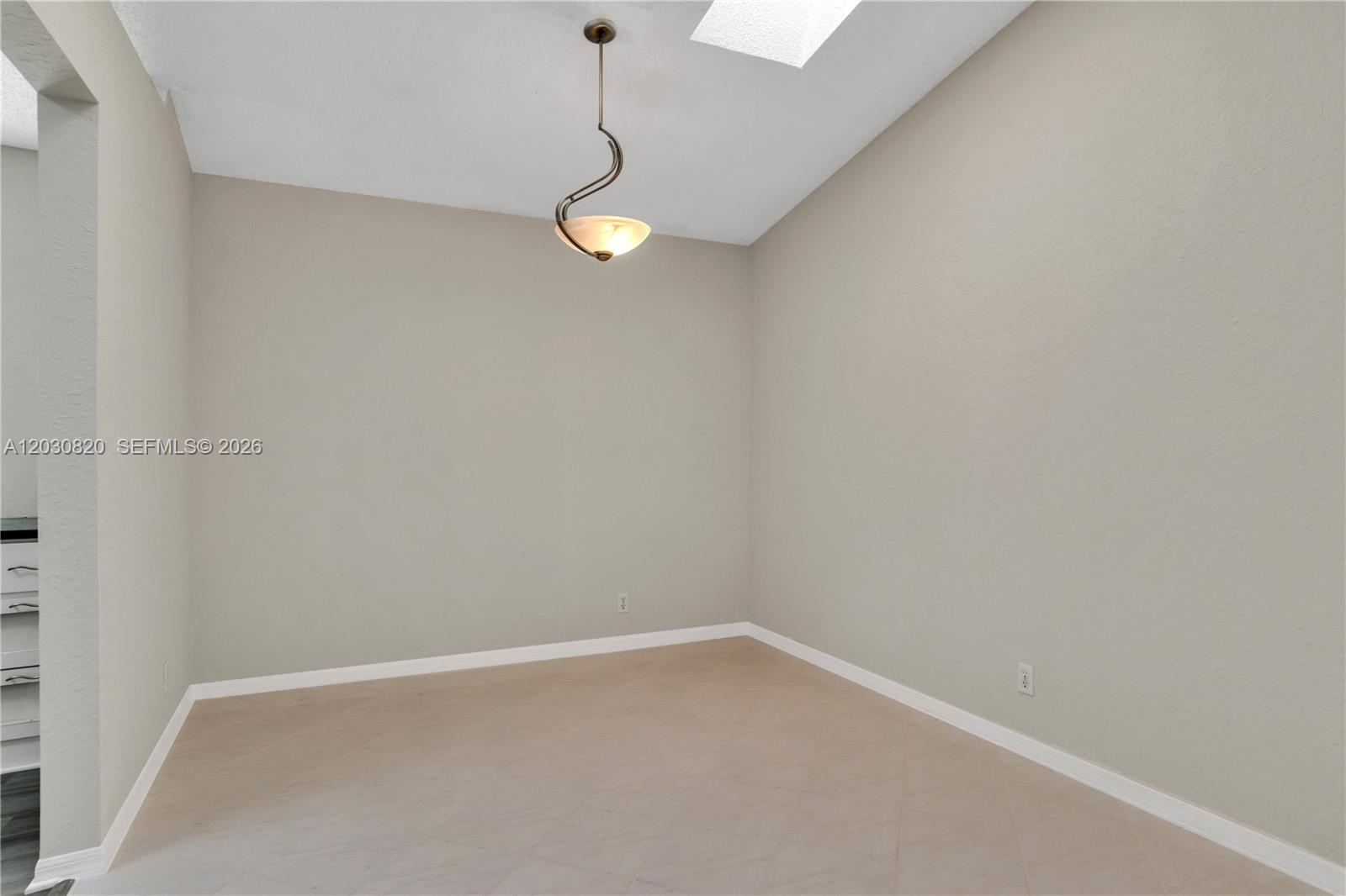 Pembroke Pointe Portraits - Residential
