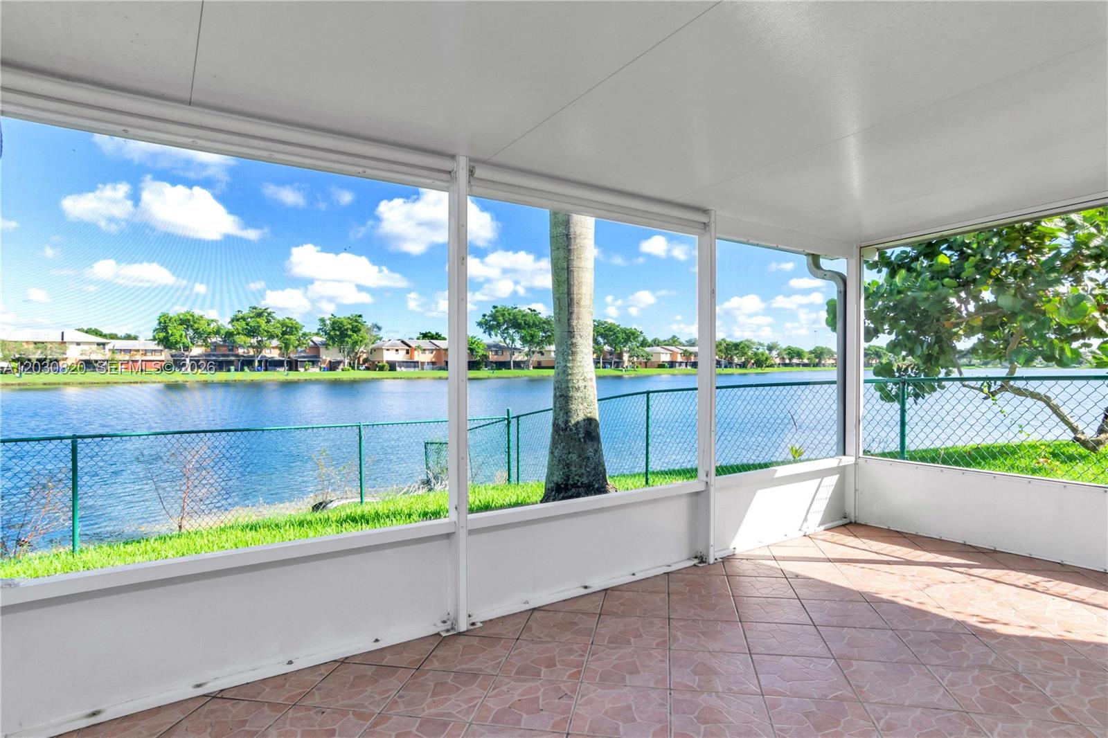 Pembroke Pointe Portraits - Residential