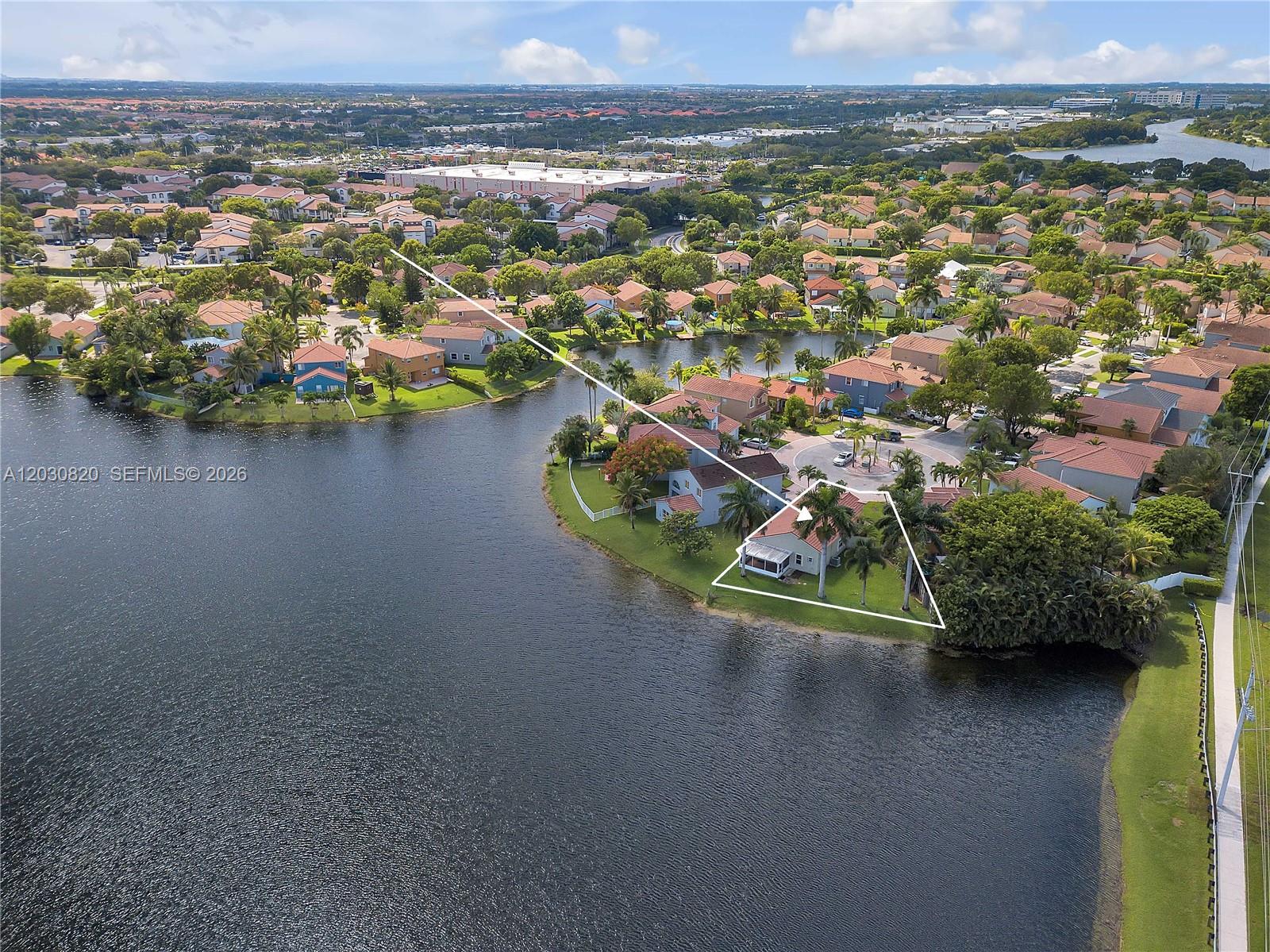 Pembroke Pointe Portraits - Residential