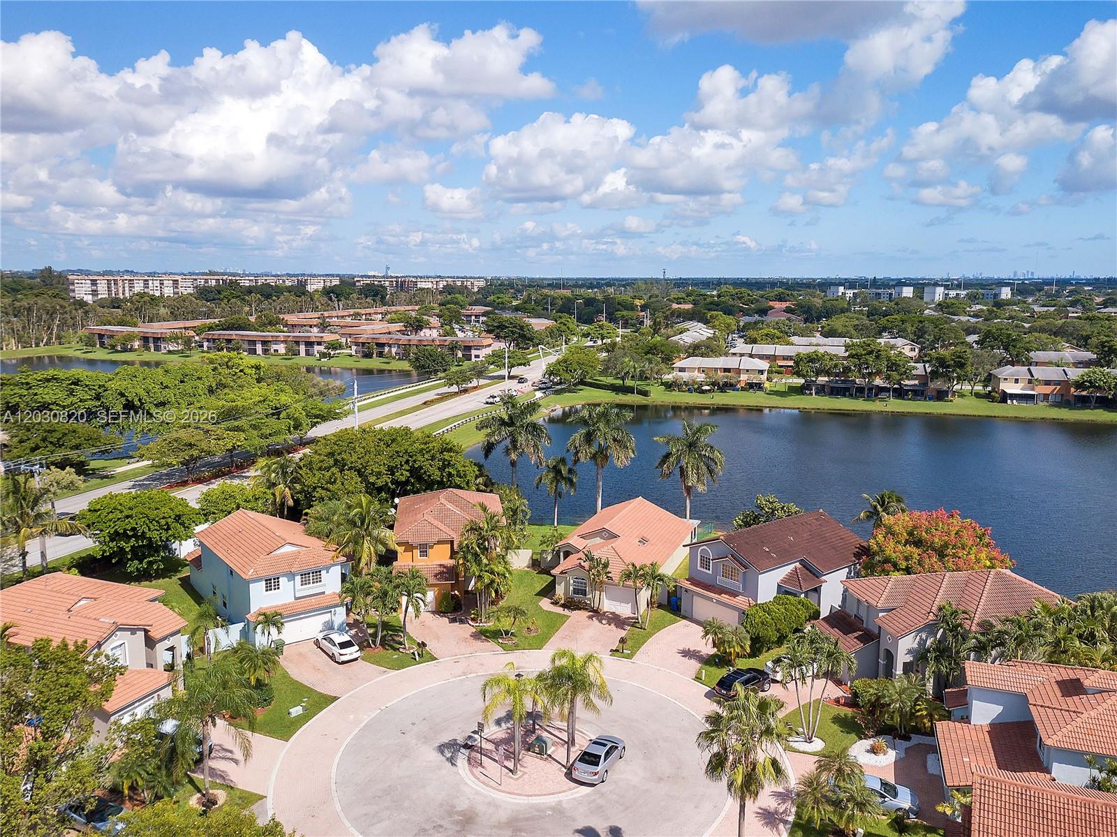 Pembroke Pointe Portraits - Residential