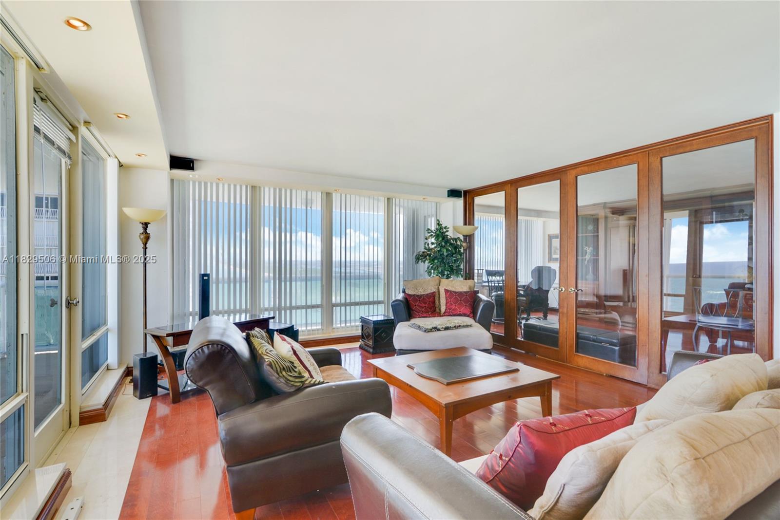 POINT OF AMERICAS - Residential Lease