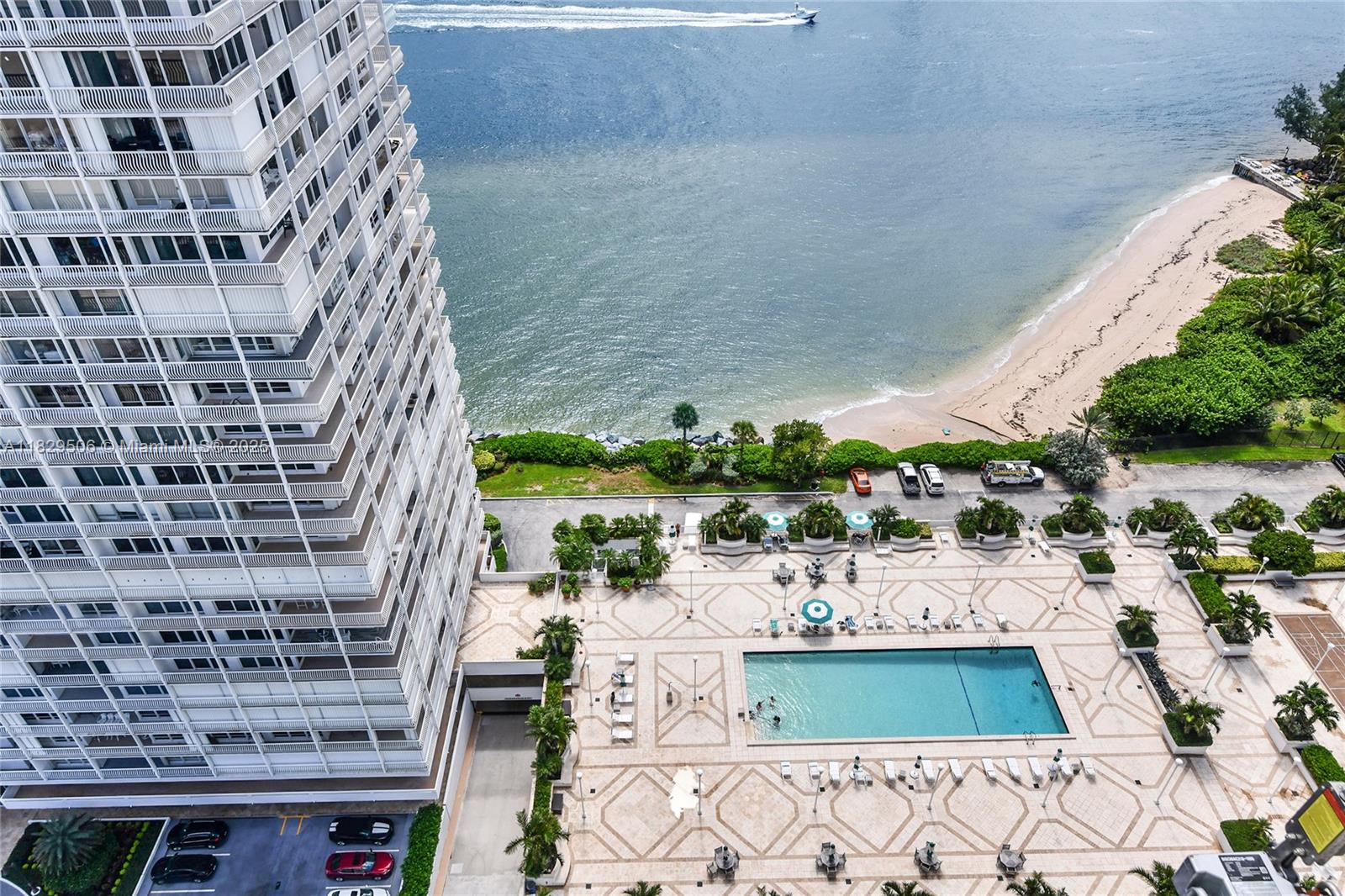 POINT OF AMERICAS - Residential Lease