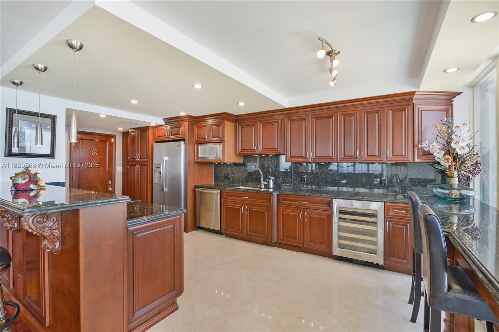 POINT OF AMERICAS - Residential Lease