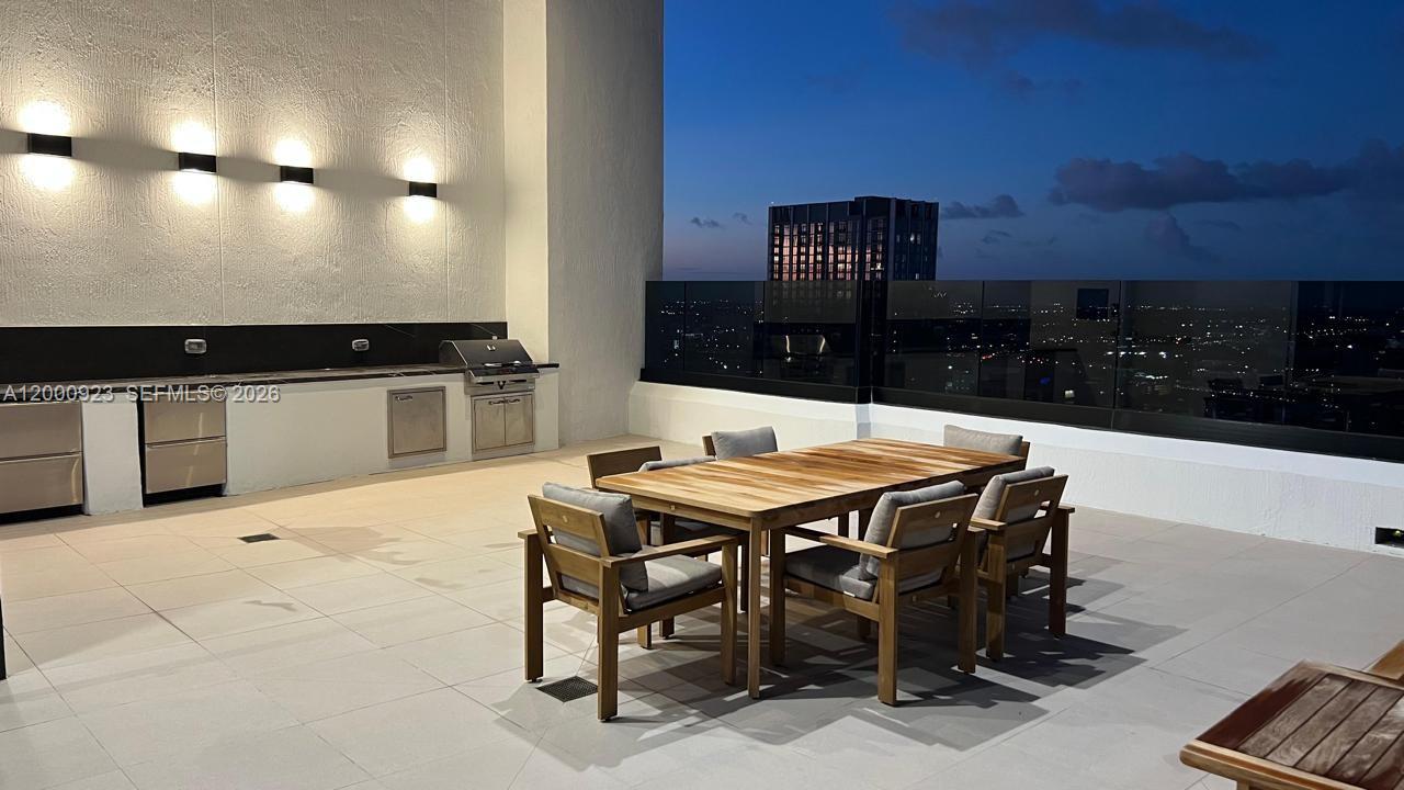 DISTRICT 225 CONDO - Residential