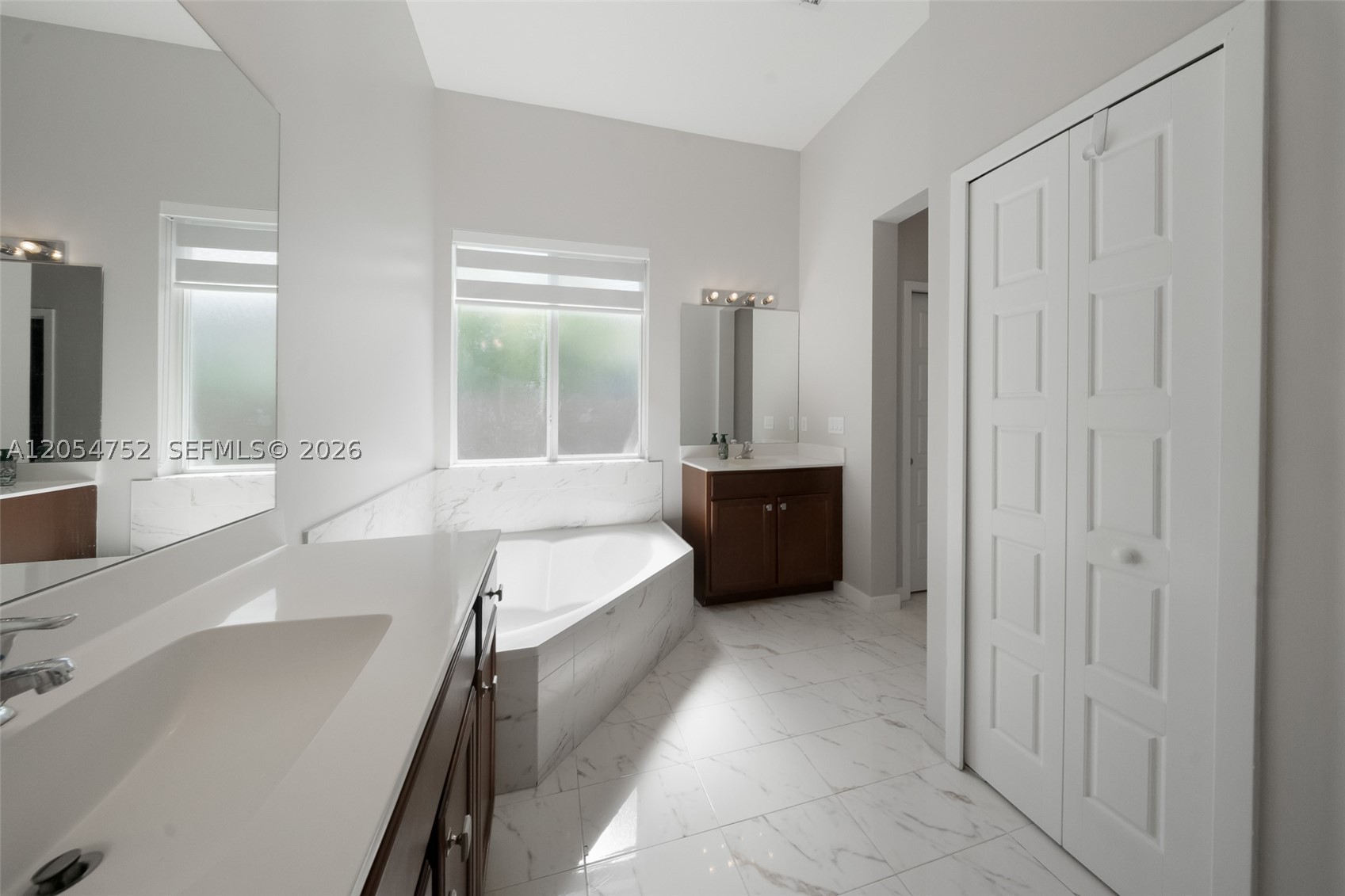 VENETIAN PARC WEST - Residential