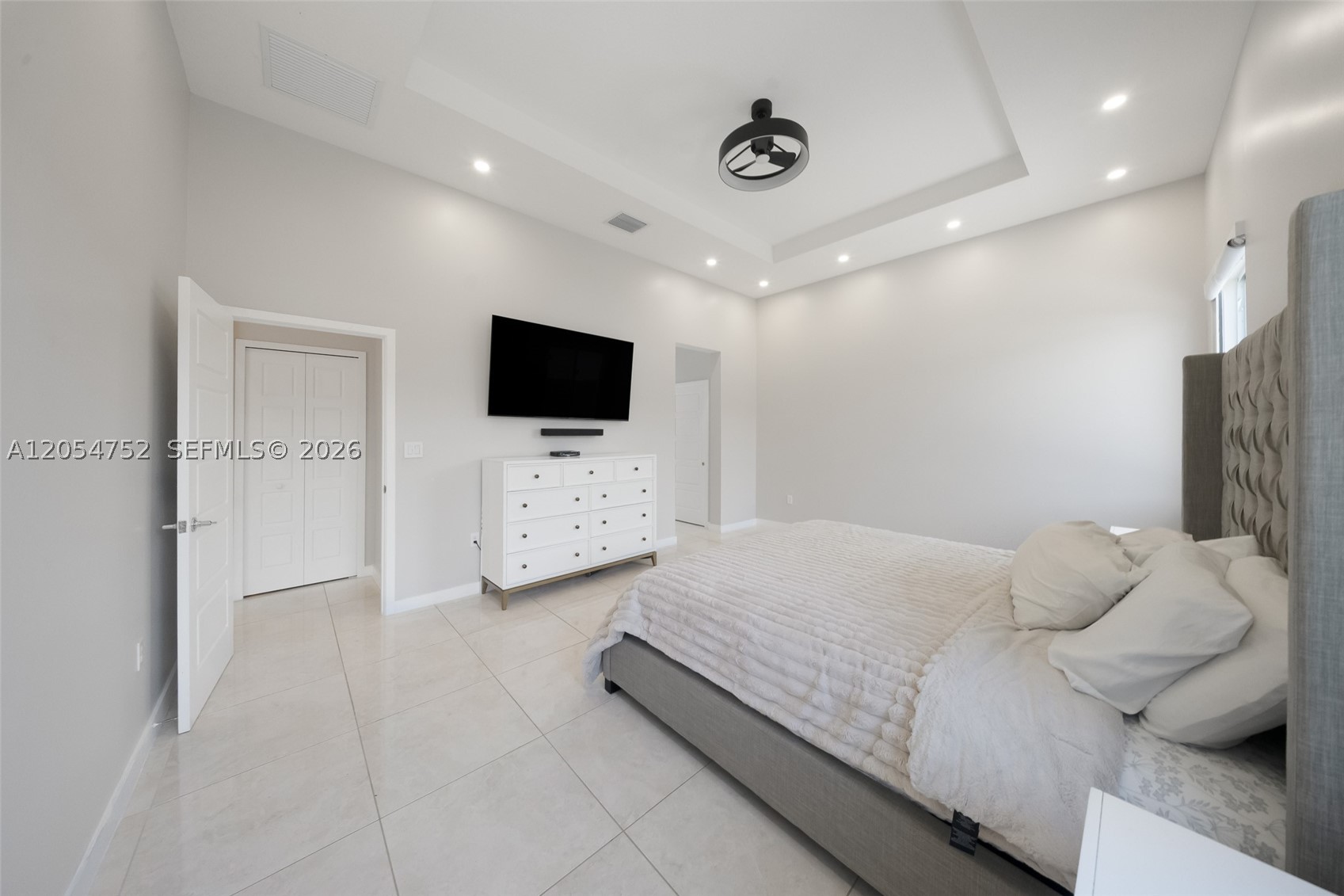 VENETIAN PARC WEST - Residential