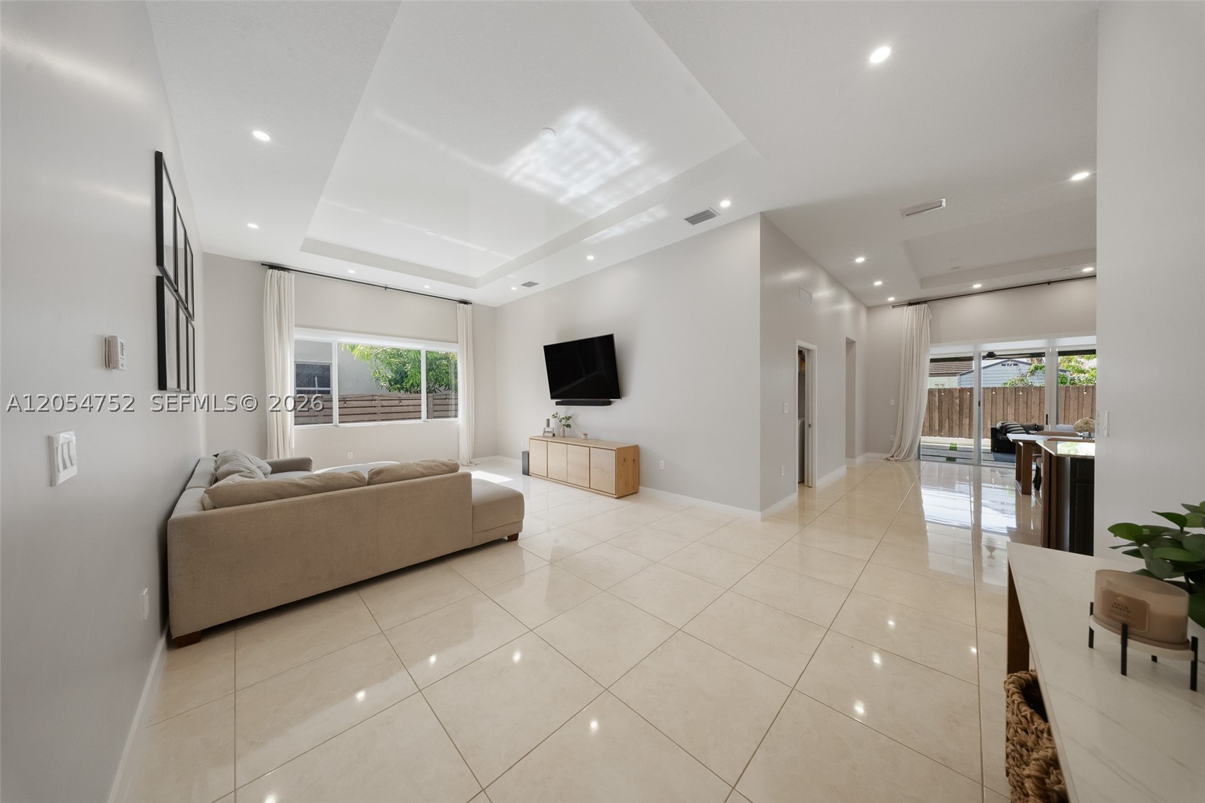 VENETIAN PARC WEST - Residential