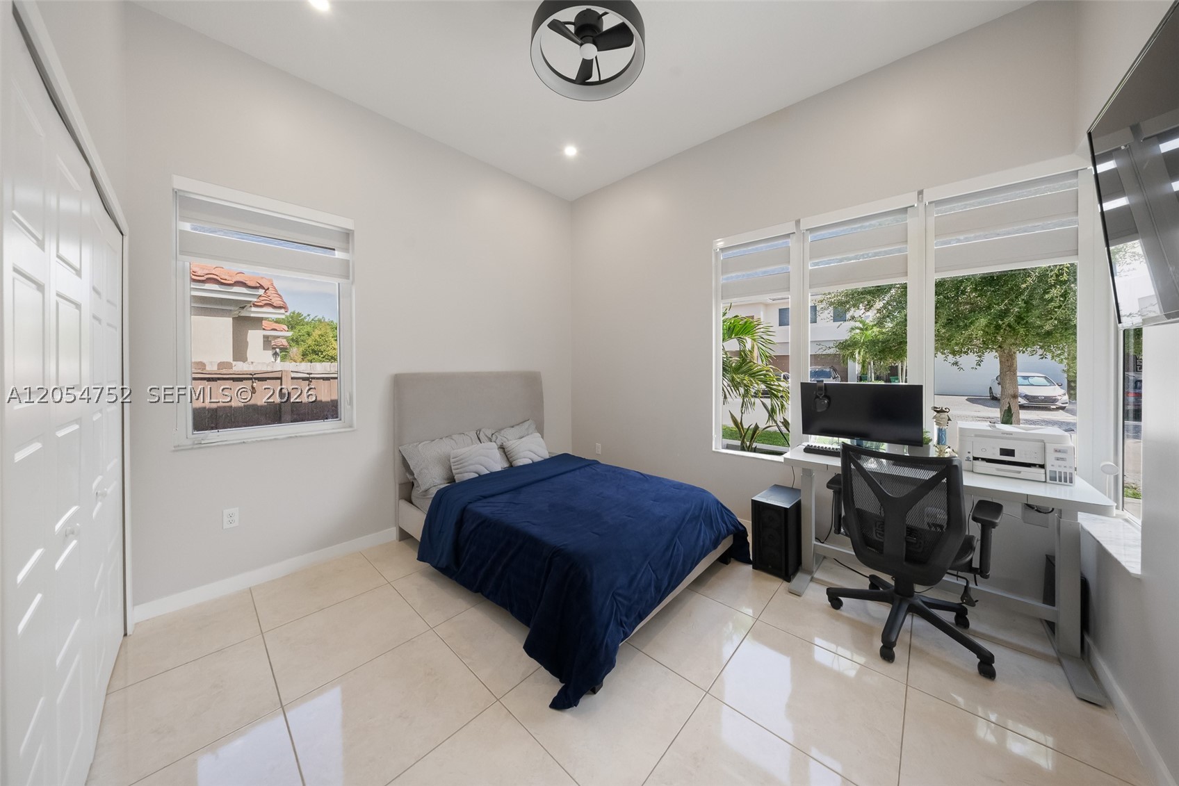 VENETIAN PARC WEST - Residential