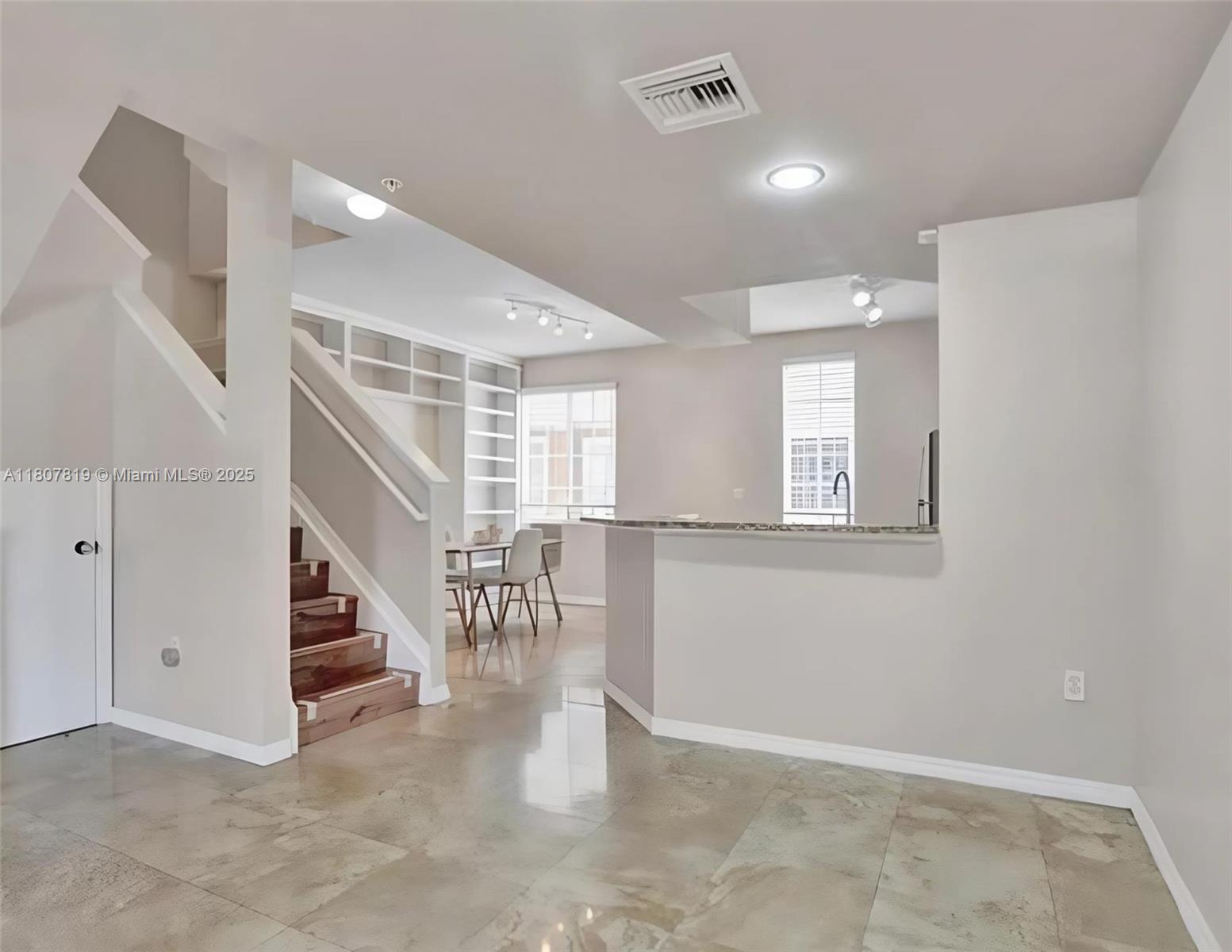 AVENTI AT AVENTURA CONDO - Residential Lease