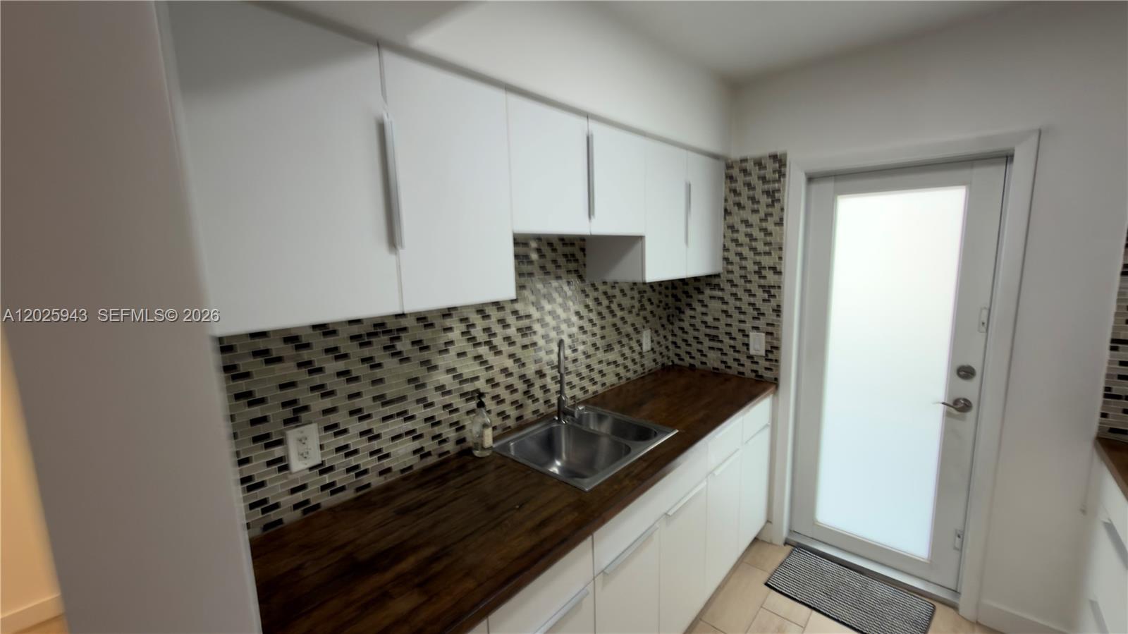 ALUNA CONDO - Residential Lease
