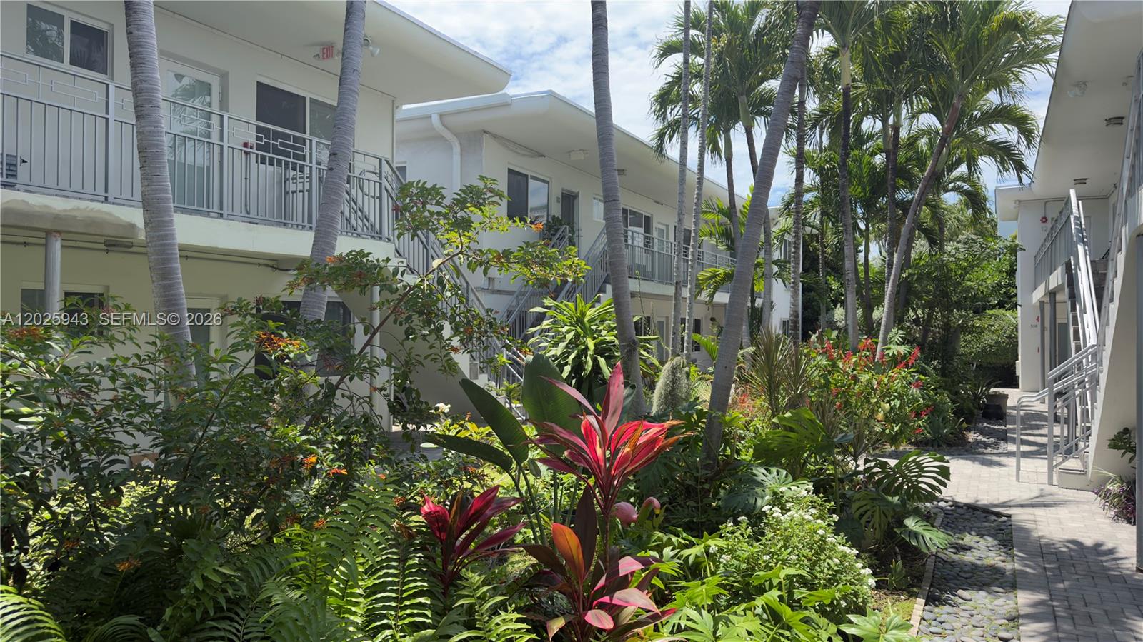 ALUNA CONDO - Residential Lease