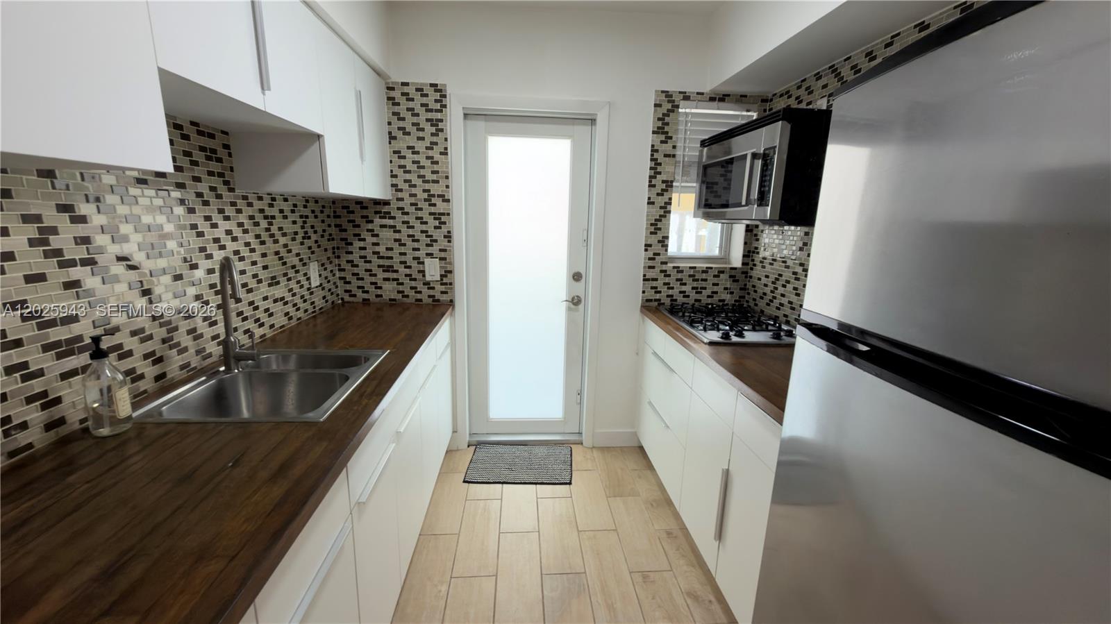 ALUNA CONDO - Residential Lease