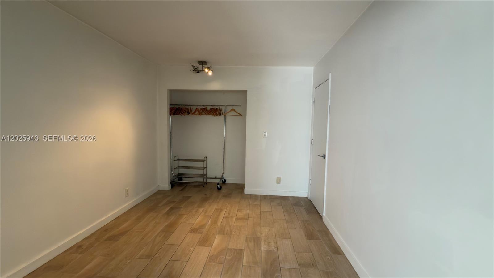 ALUNA CONDO - Residential Lease