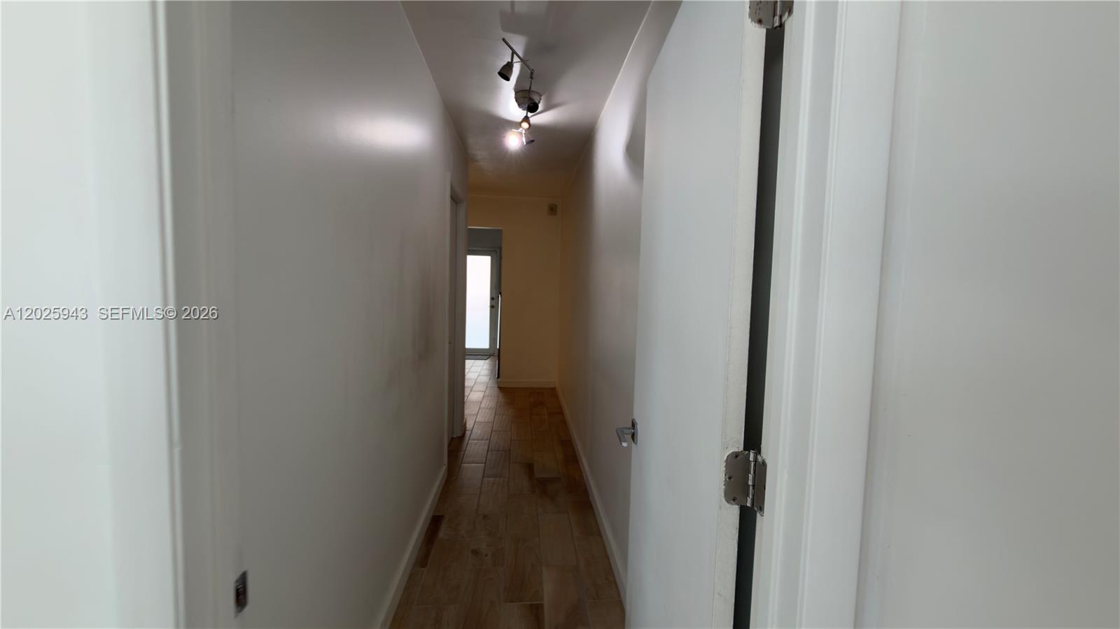 ALUNA CONDO - Residential Lease