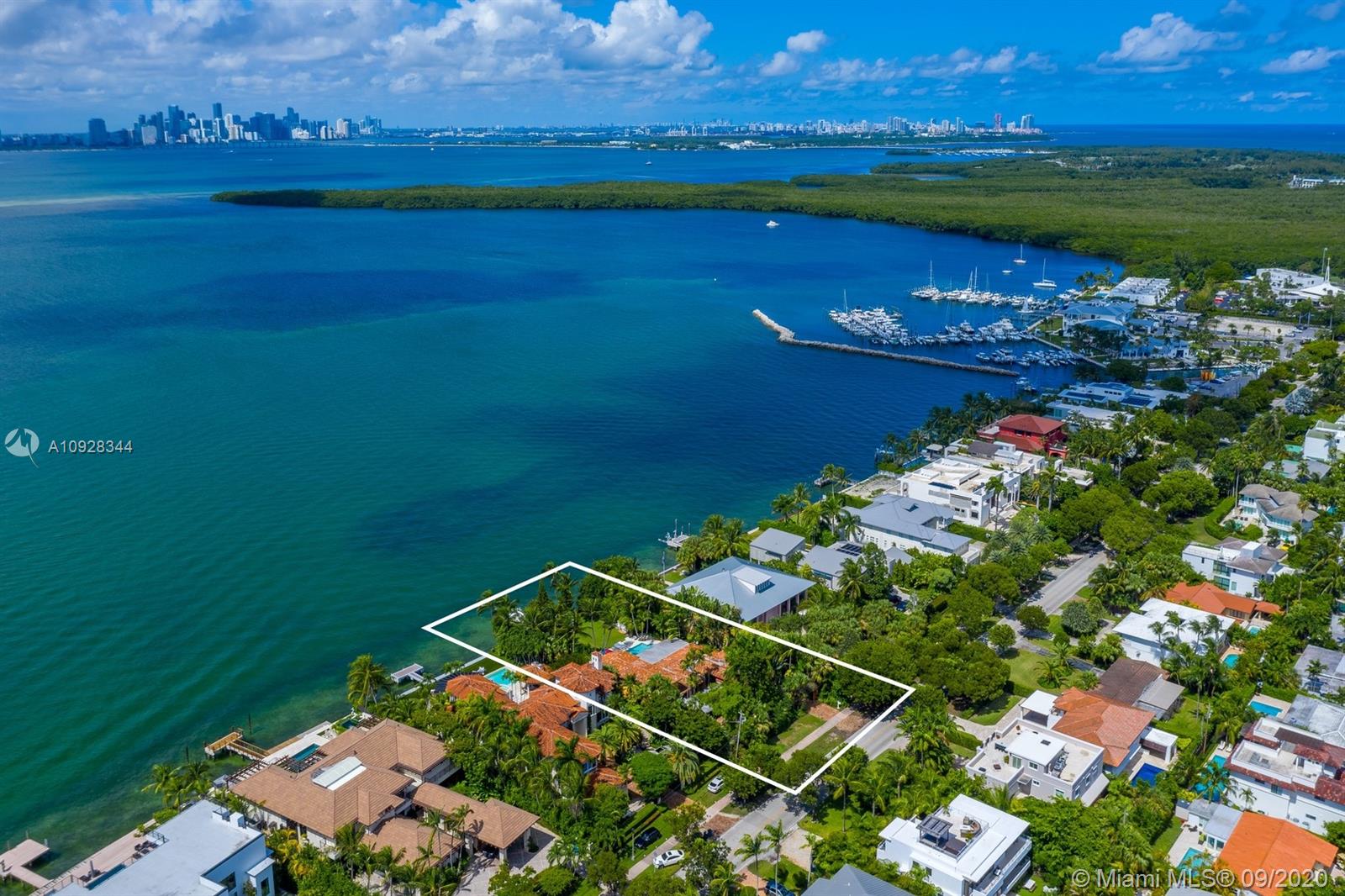 TROPICAL ISLE HOMES SUB 4 - Residential