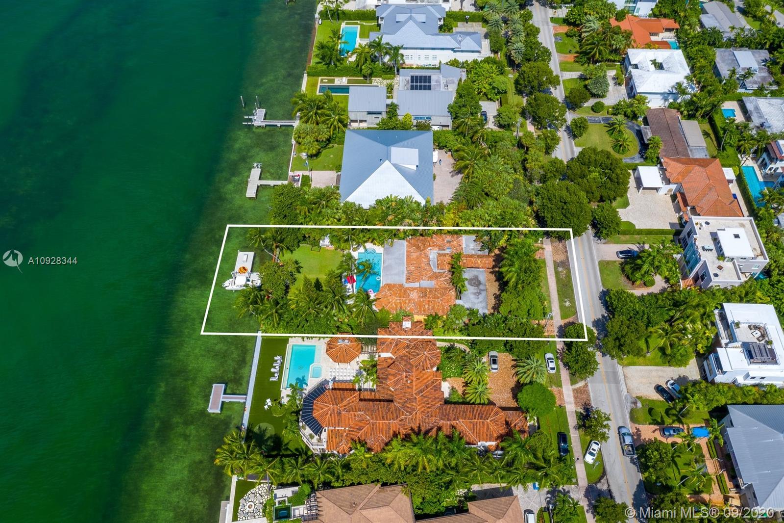 TROPICAL ISLE HOMES SUB 4 - Residential