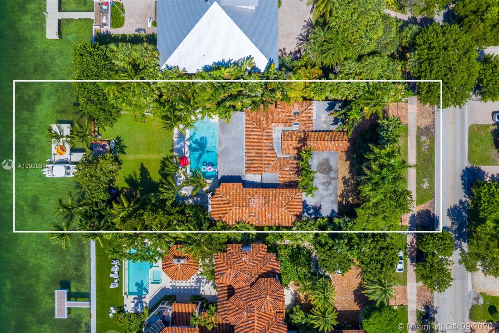 TROPICAL ISLE HOMES SUB 4 - Residential