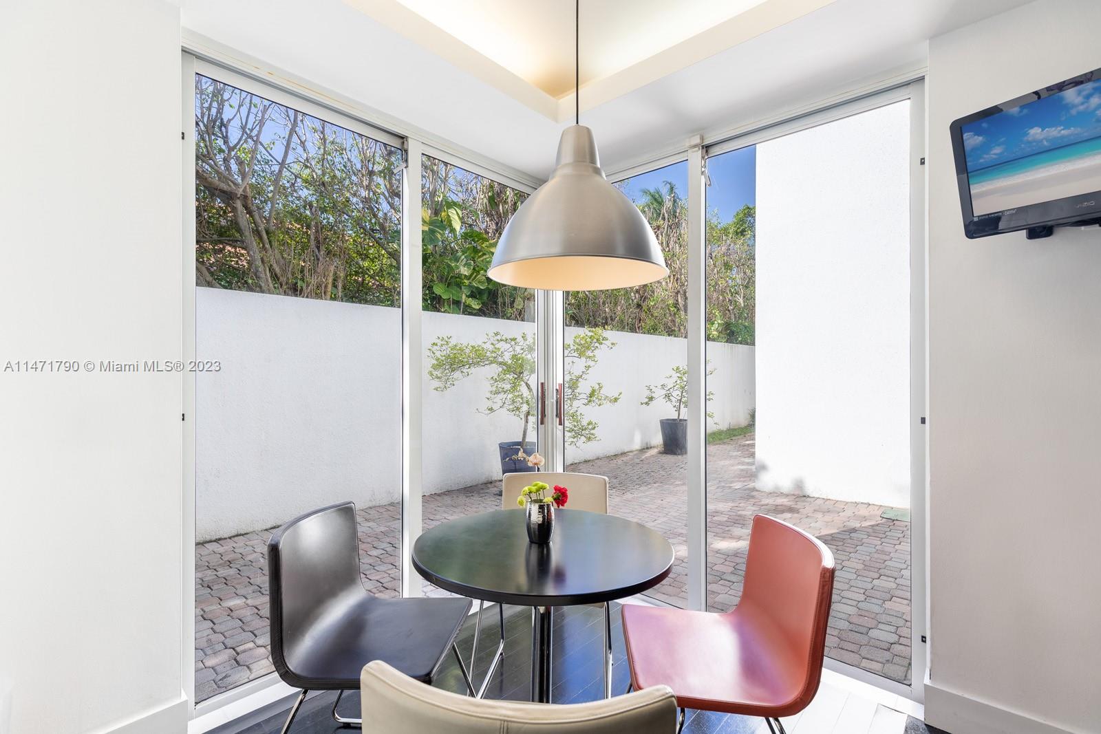 LENNOX PARK - Residential Lease