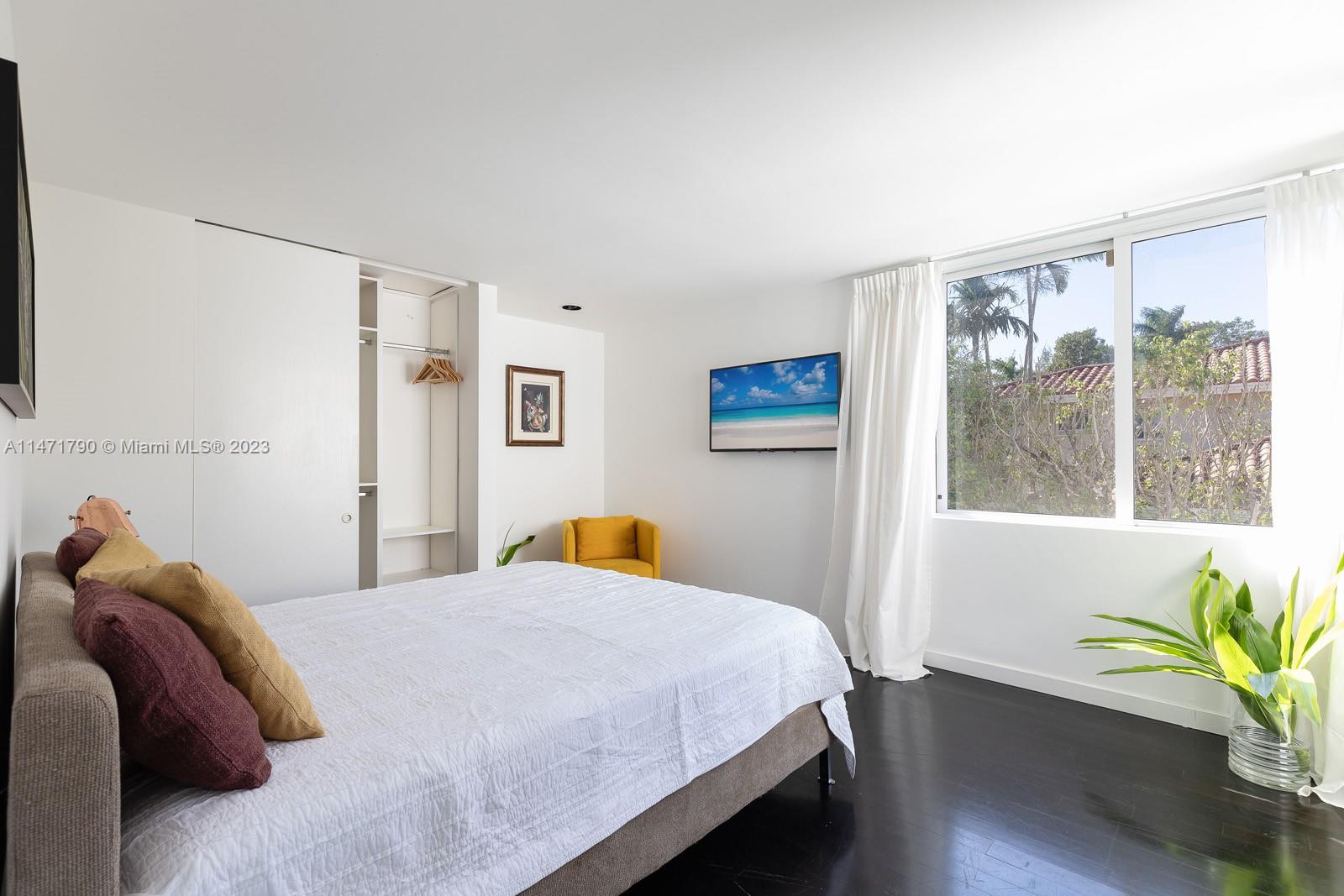 LENNOX PARK - Residential Lease