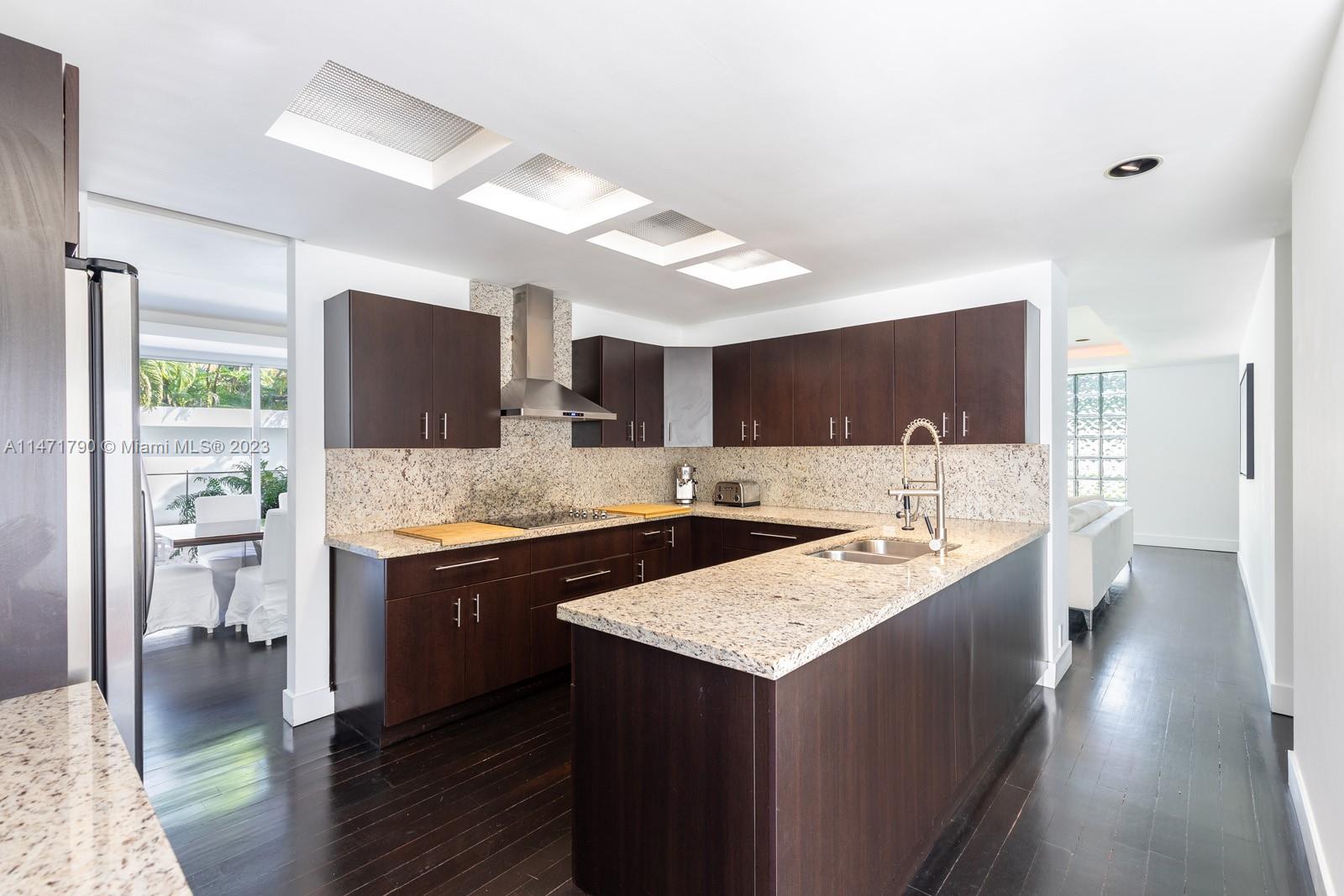 LENNOX PARK - Residential Lease