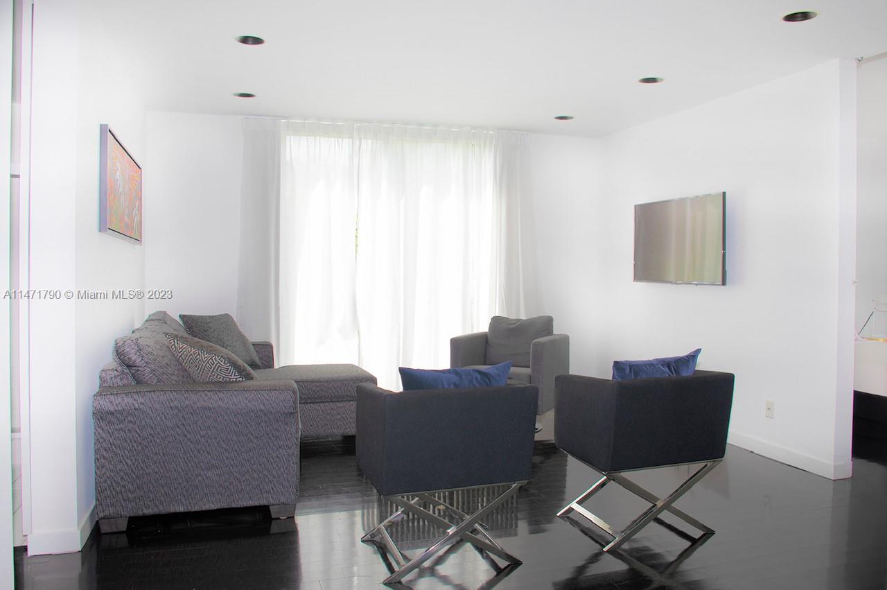 LENNOX PARK - Residential Lease