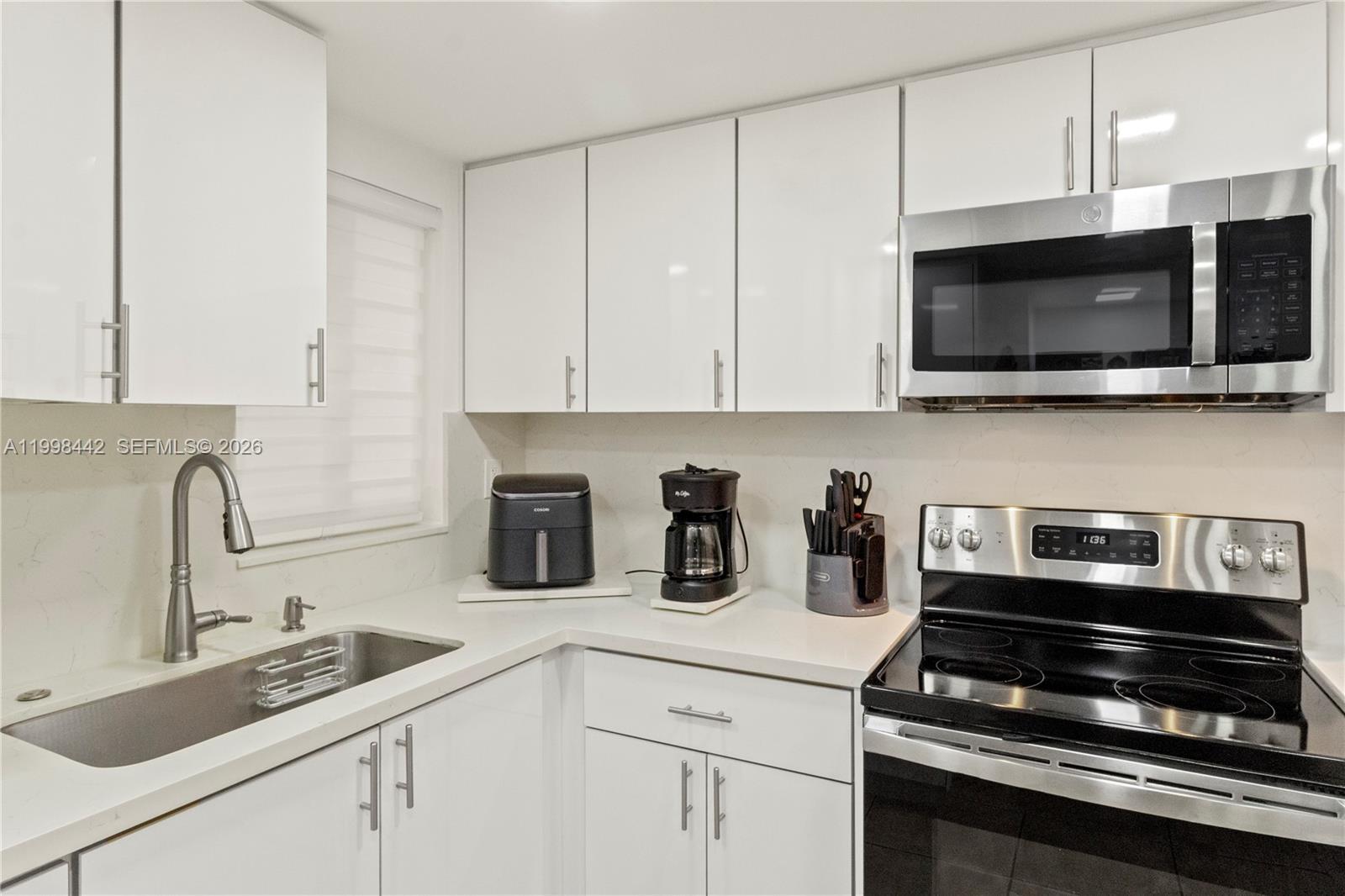 PINEBARK CONDO NO 2 - BLD - Residential