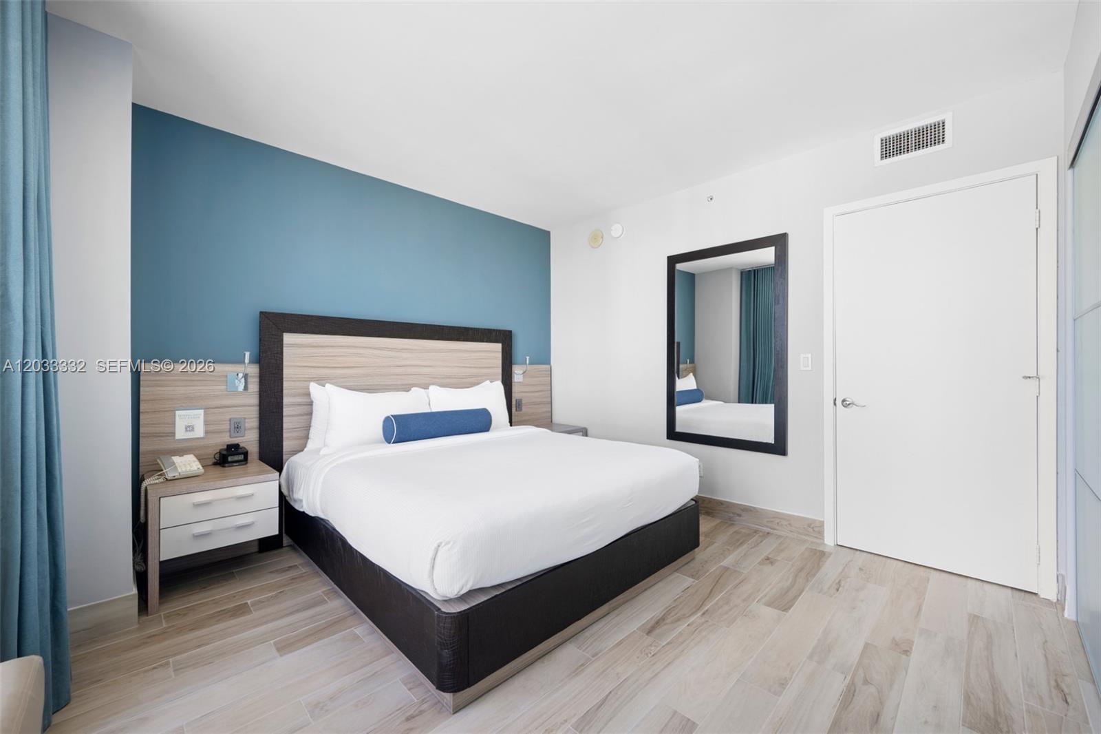 M RESORT RESIDENCES CONDO - Residential