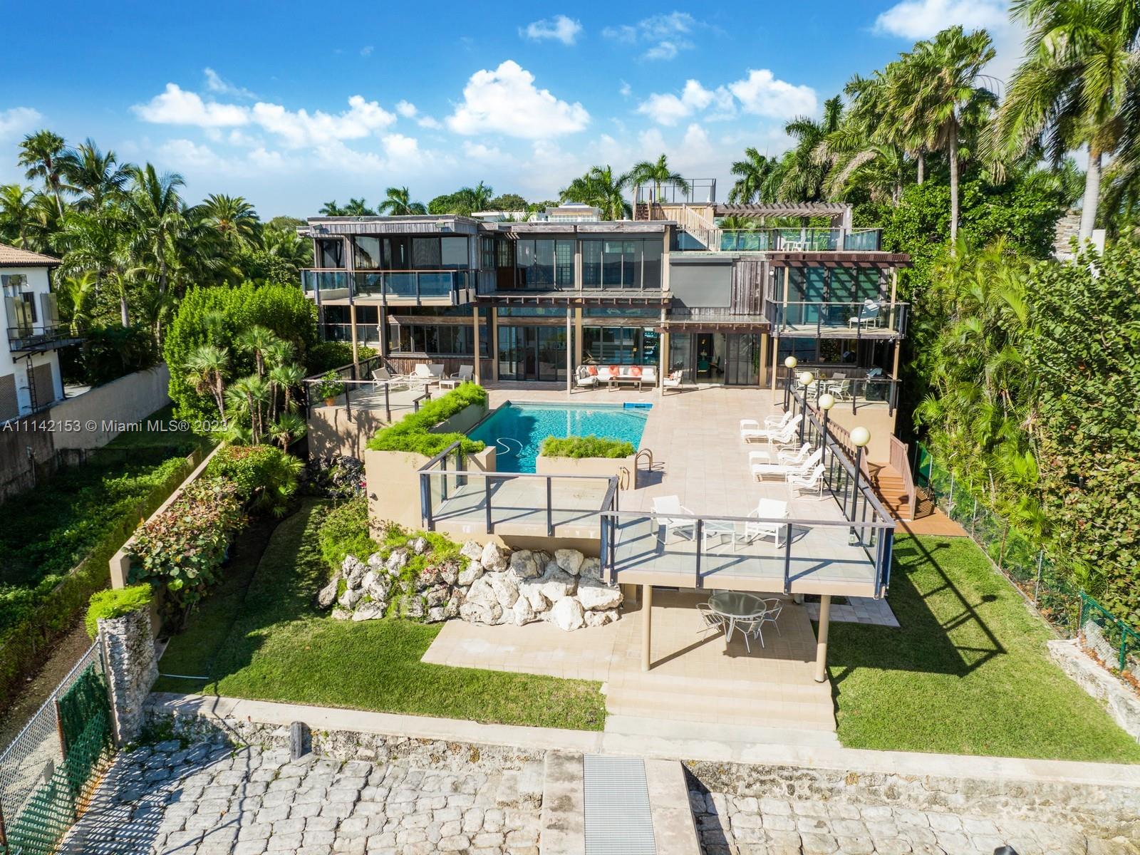 BAY HOMES SUB DB 338-23 - Residential