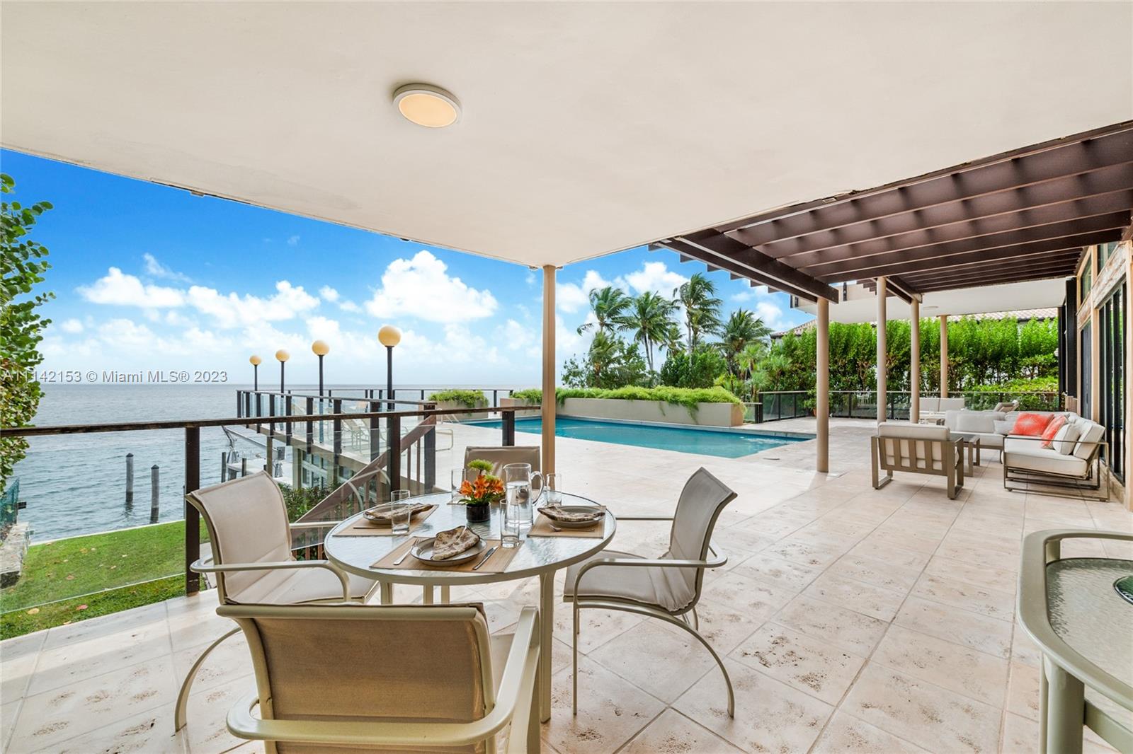BAY HOMES SUB DB 338-23 - Residential