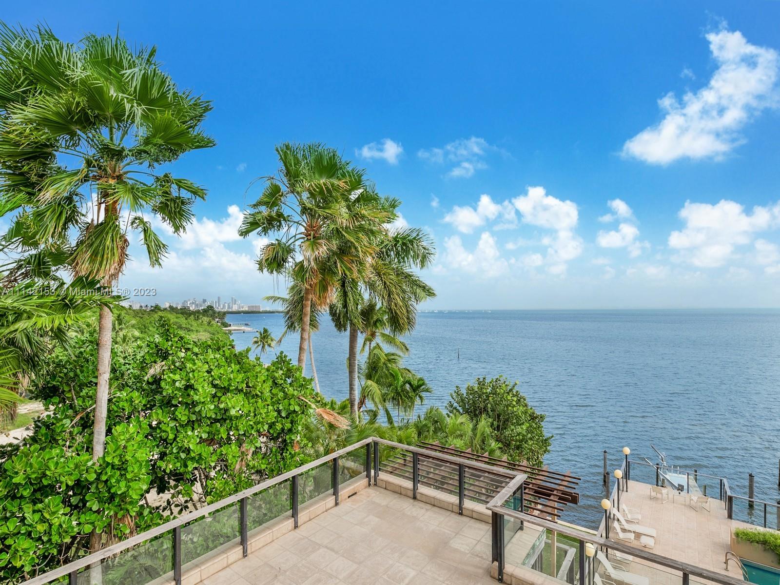 BAY HOMES SUB DB 338-23 - Residential