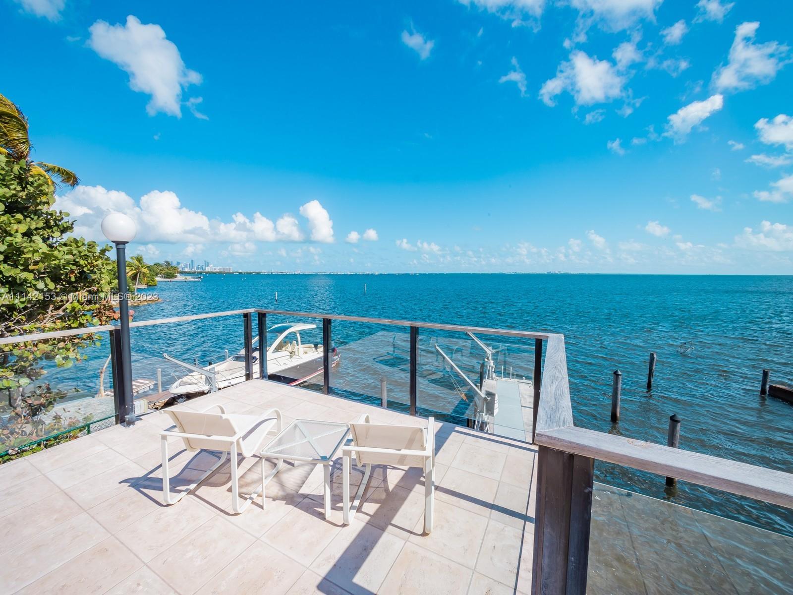 BAY HOMES SUB DB 338-23 - Residential