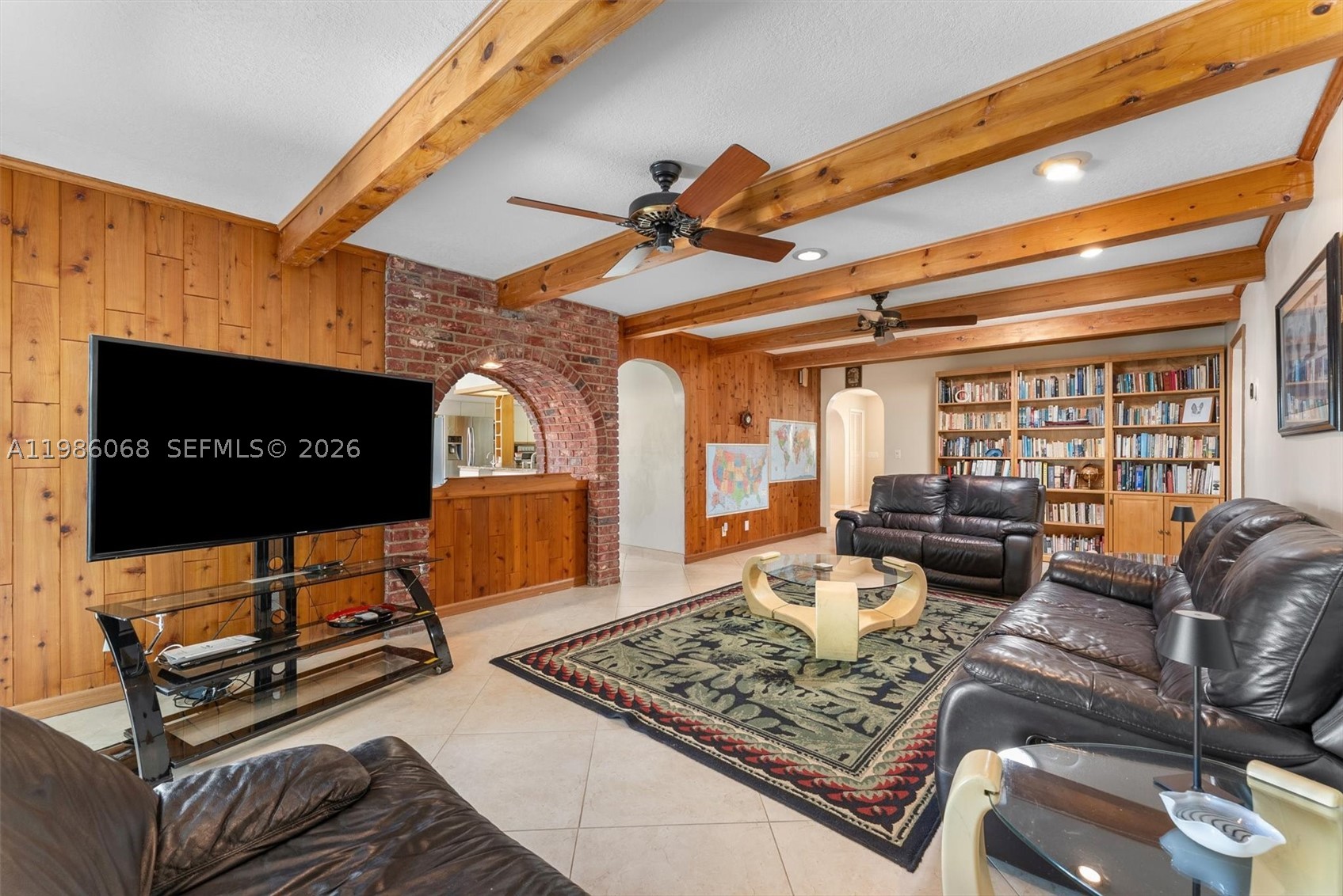 CORAL SPRINGS COUNTRY CLU - Residential