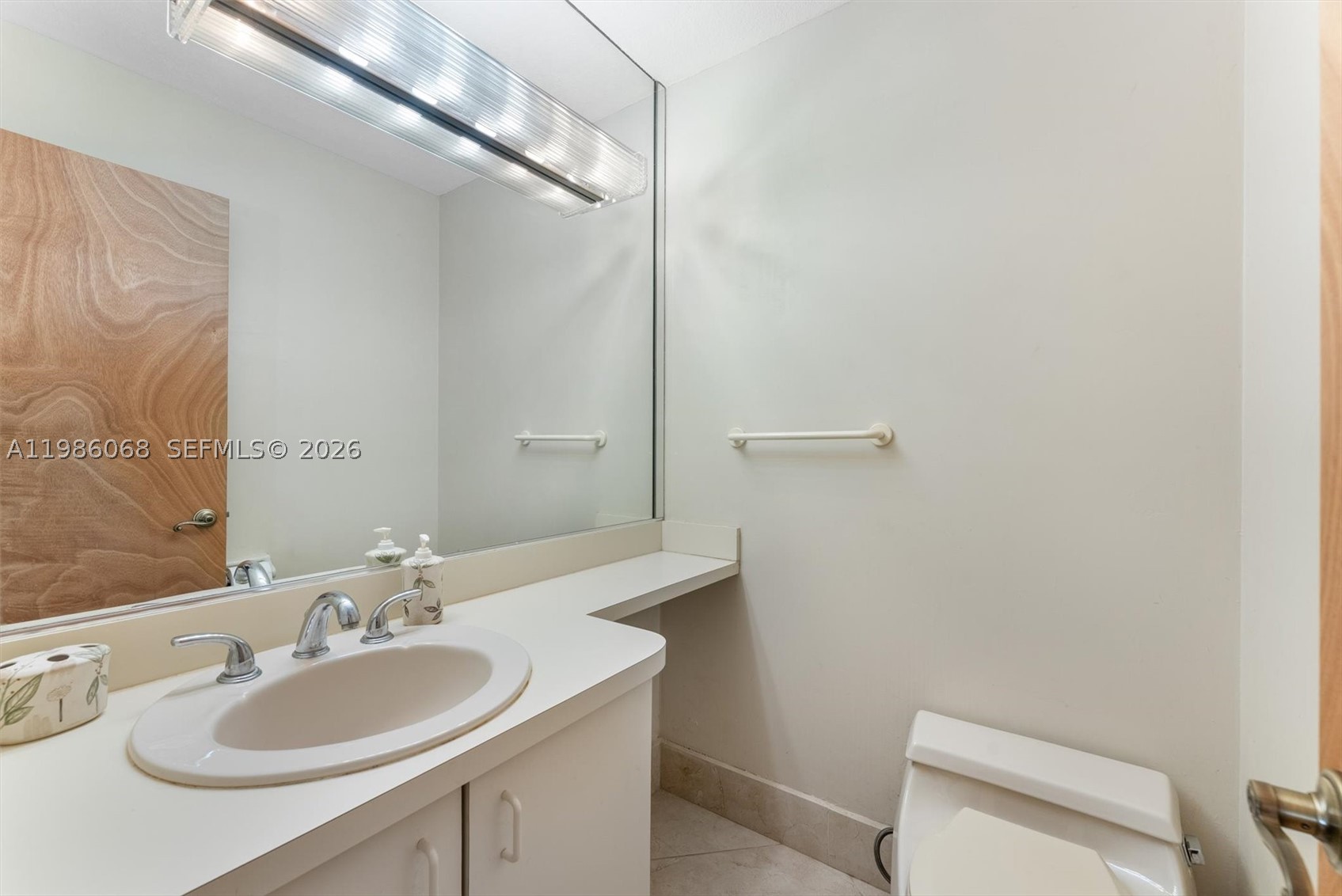CORAL SPRINGS COUNTRY CLU - Residential
