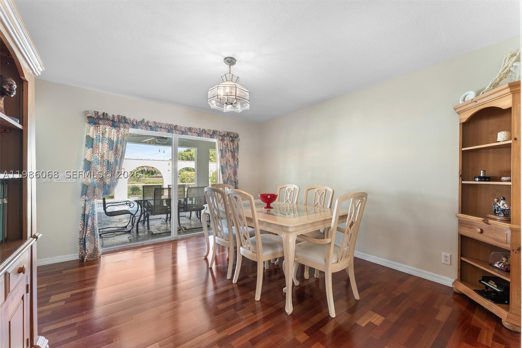 CORAL SPRINGS COUNTRY CLU - Residential